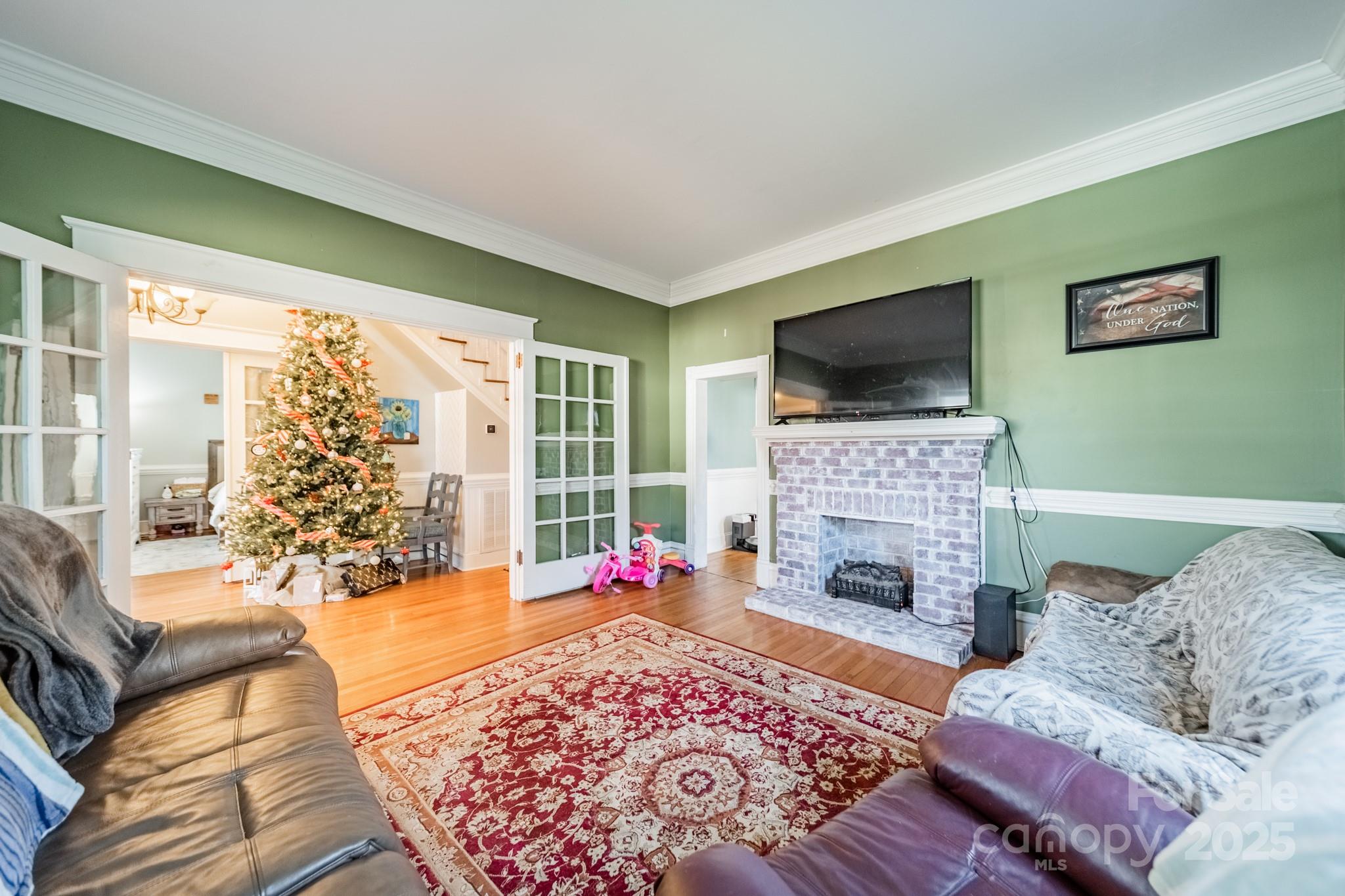 503 4th Street Property Photo 7
