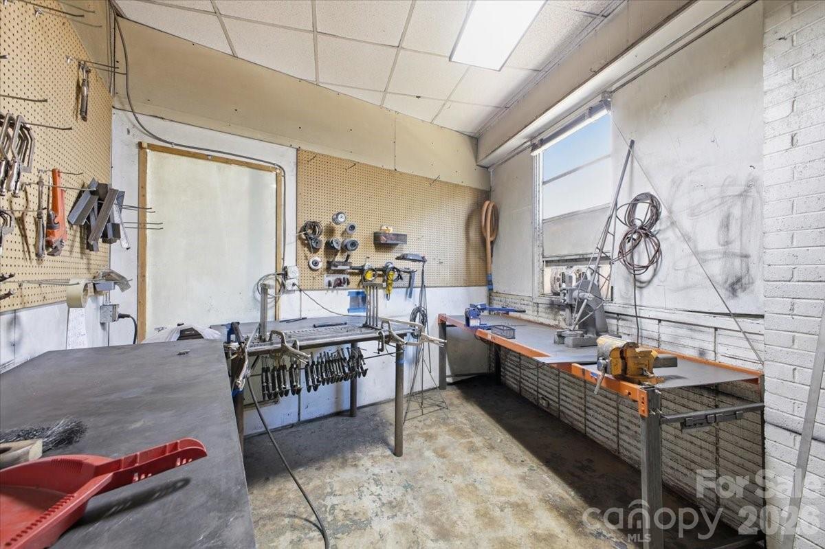 2644 Shenandoah Avenue Property Photo 16