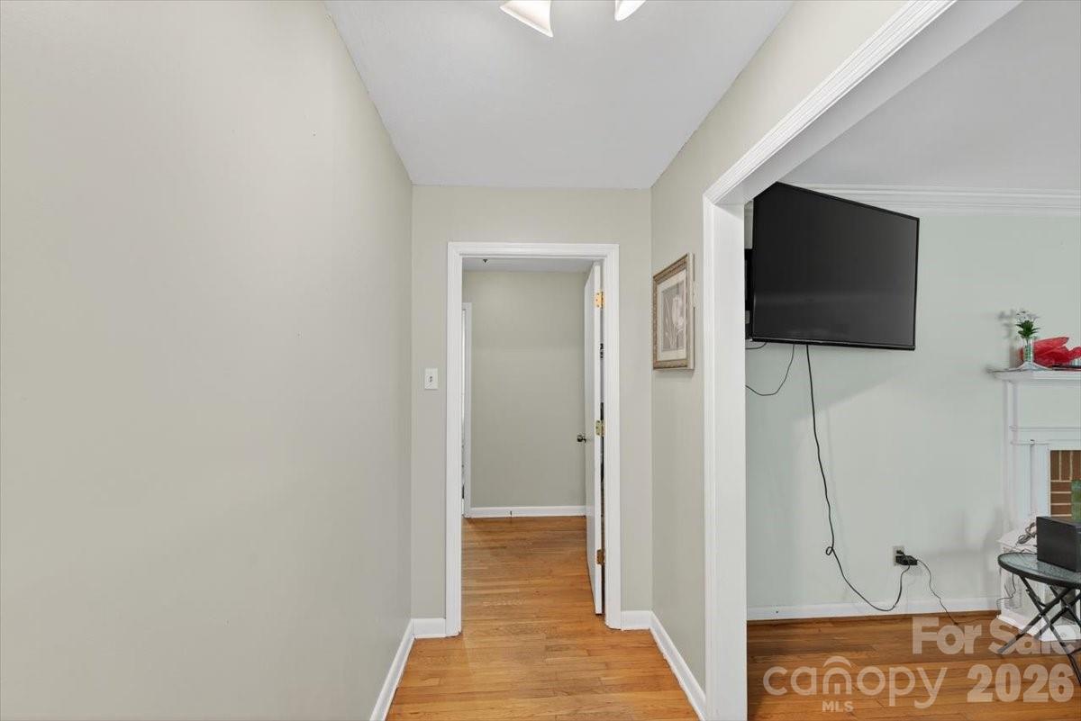 962 Sherwood Circle Property Photo 14