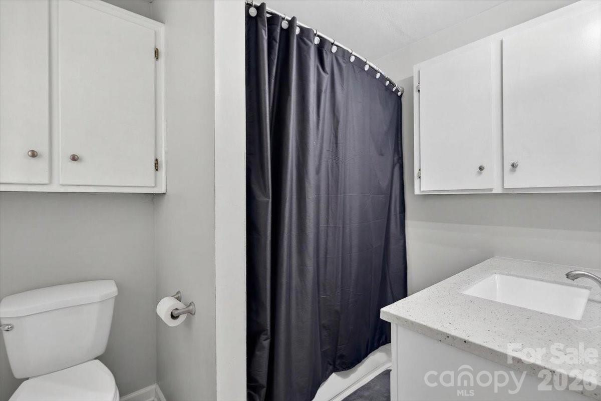 962 Sherwood Circle Property Photo 22