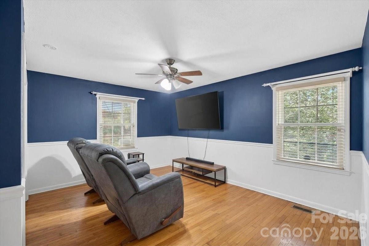 962 Sherwood Circle Property Photo 28