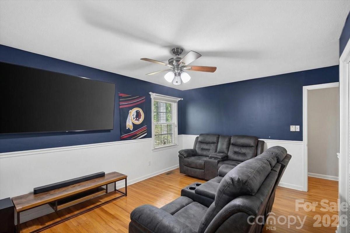 962 Sherwood Circle Property Photo 30