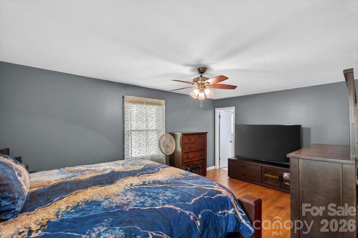 962 Sherwood Circle Property Photo 32