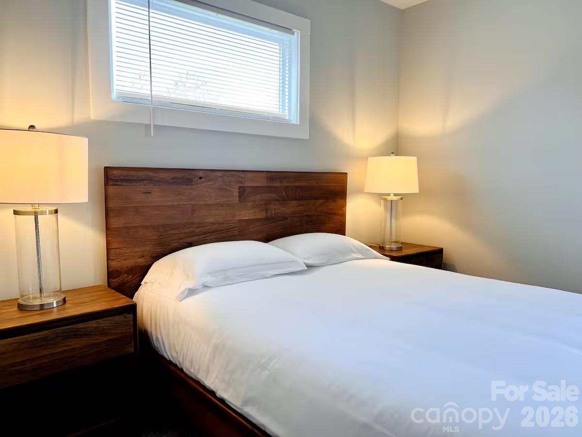 1063 Riverside Drive Property Photo 17
