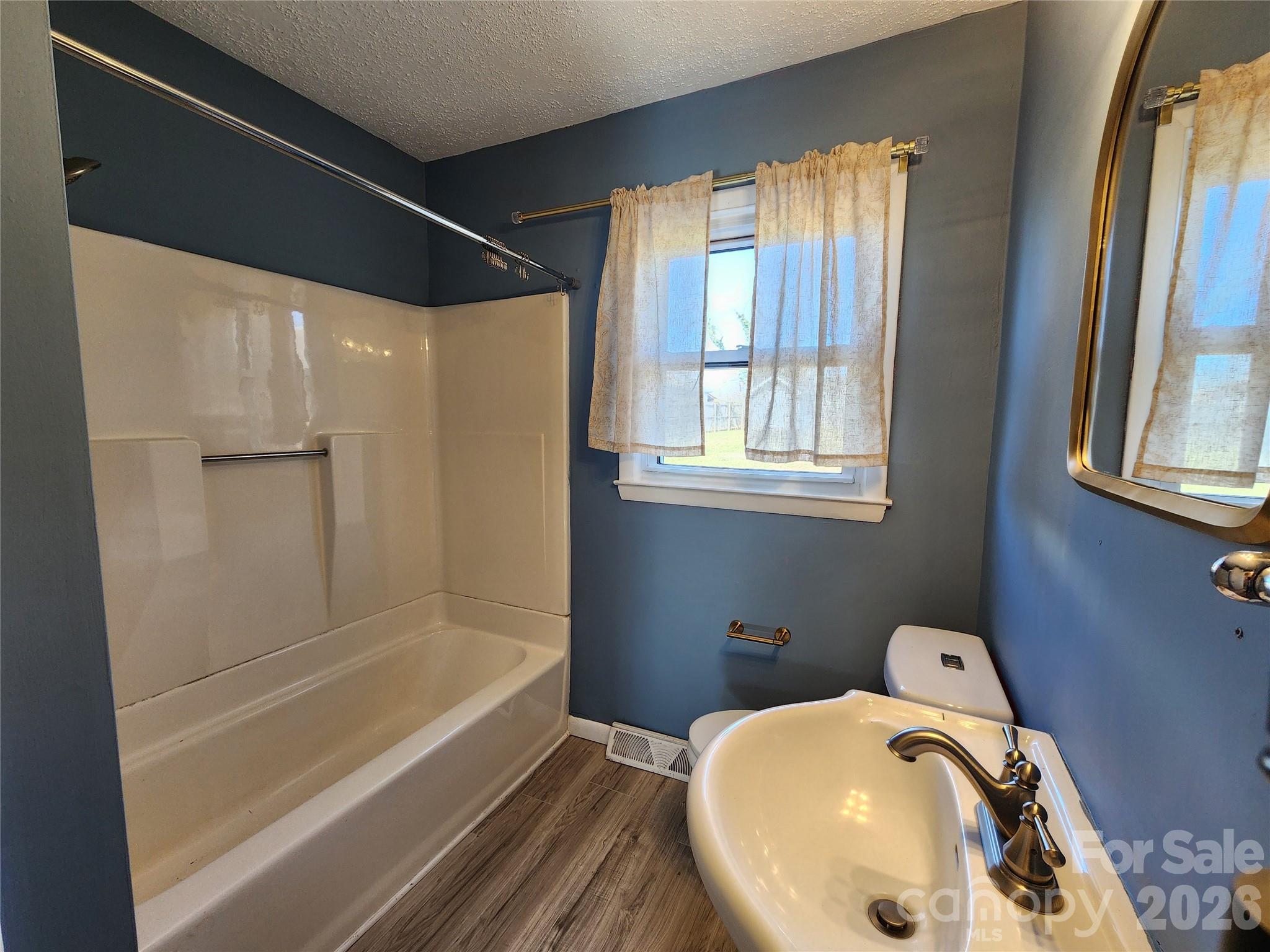 31 Stanley Street Property Photo 18