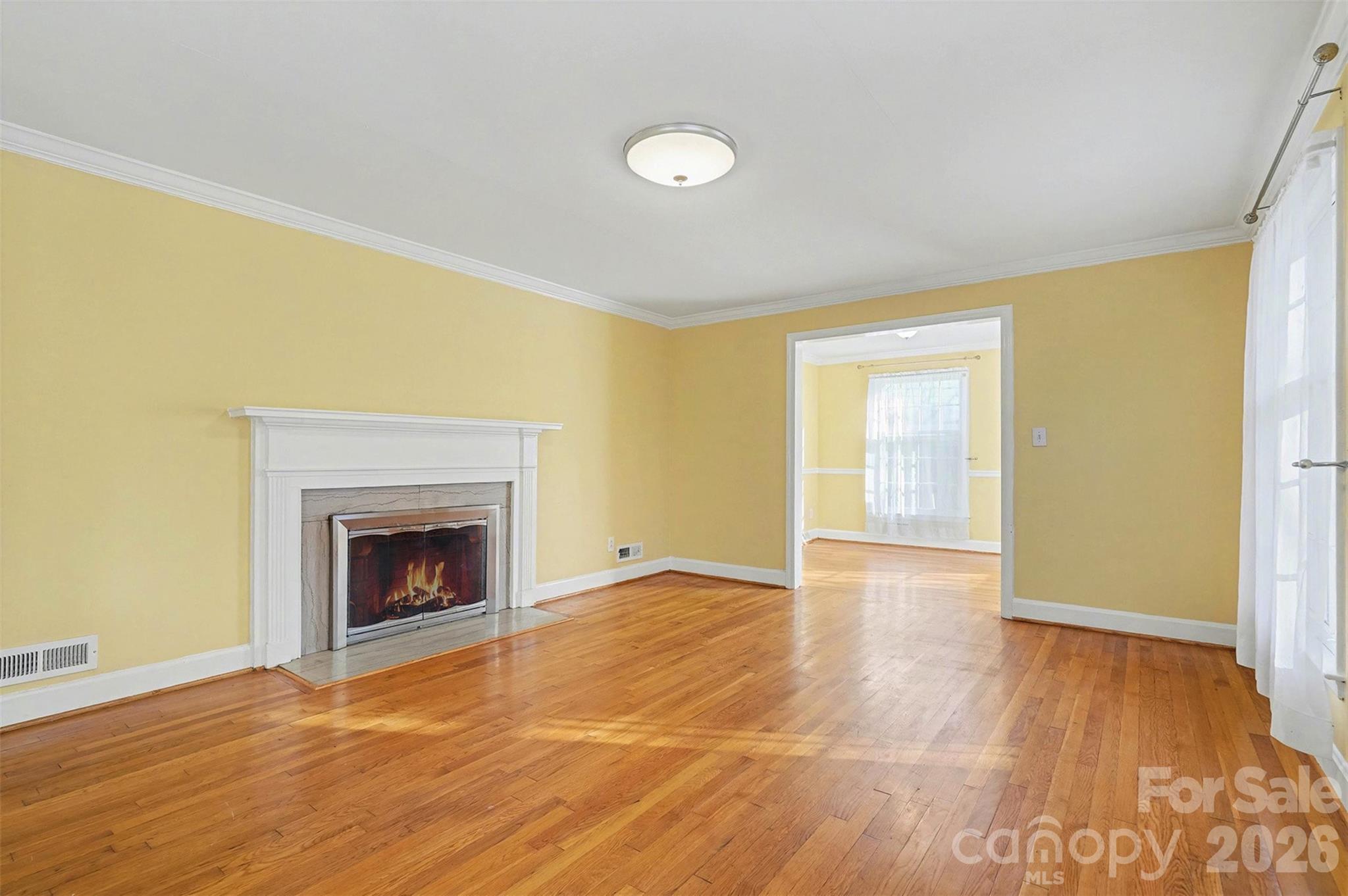 1215 Robinhood Circle Property Photo 4