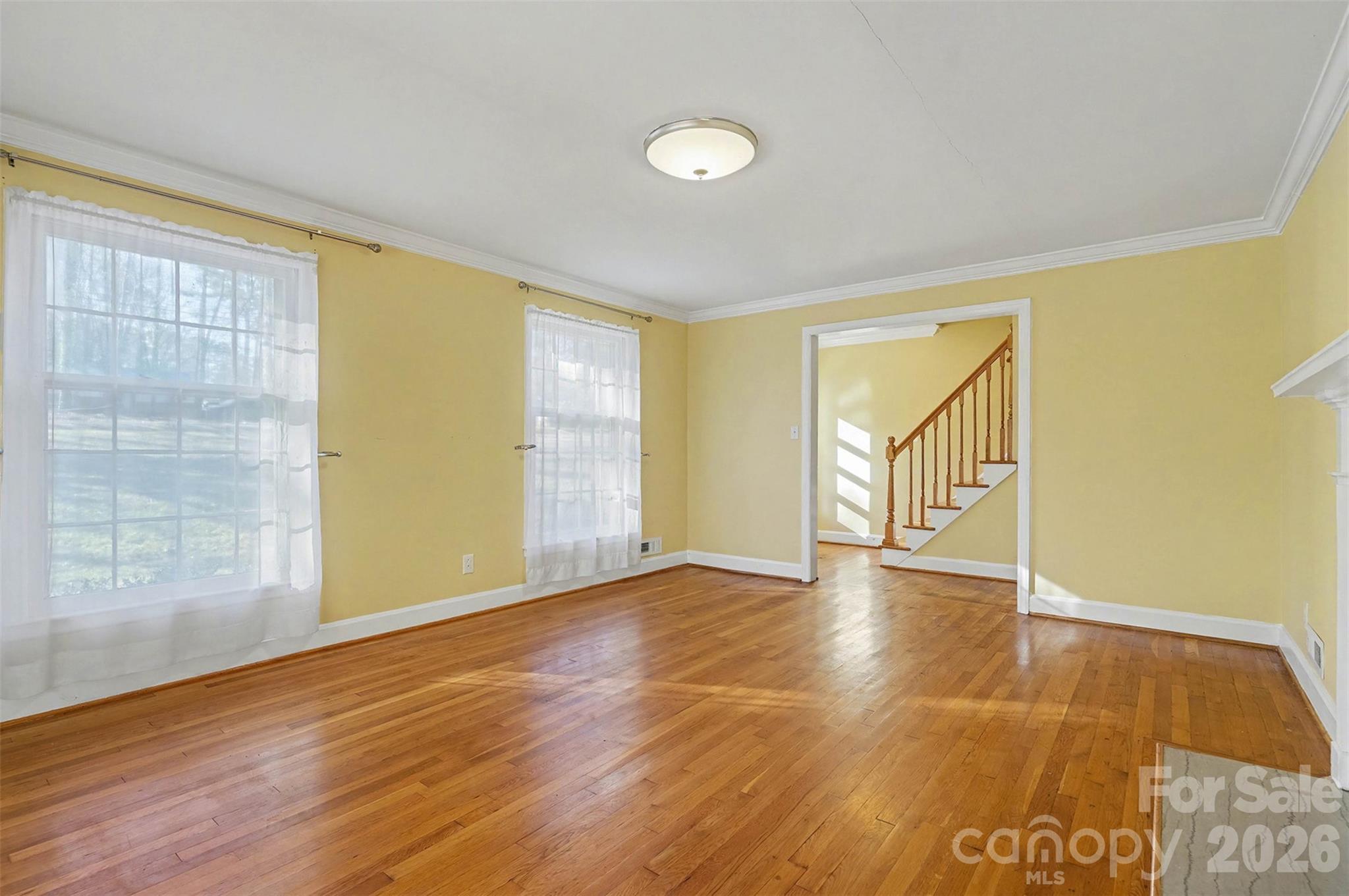 1215 Robinhood Circle Property Photo 5