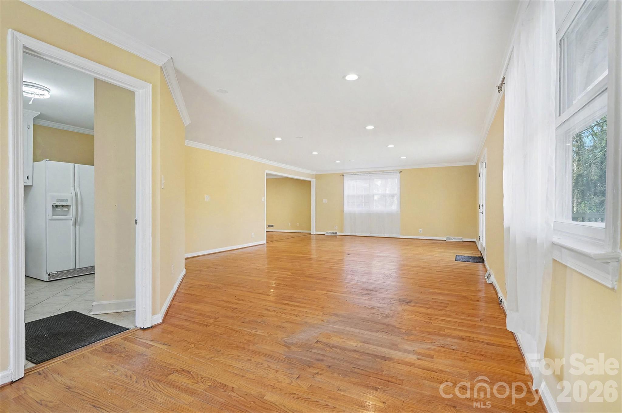 1215 Robinhood Circle Property Photo 14