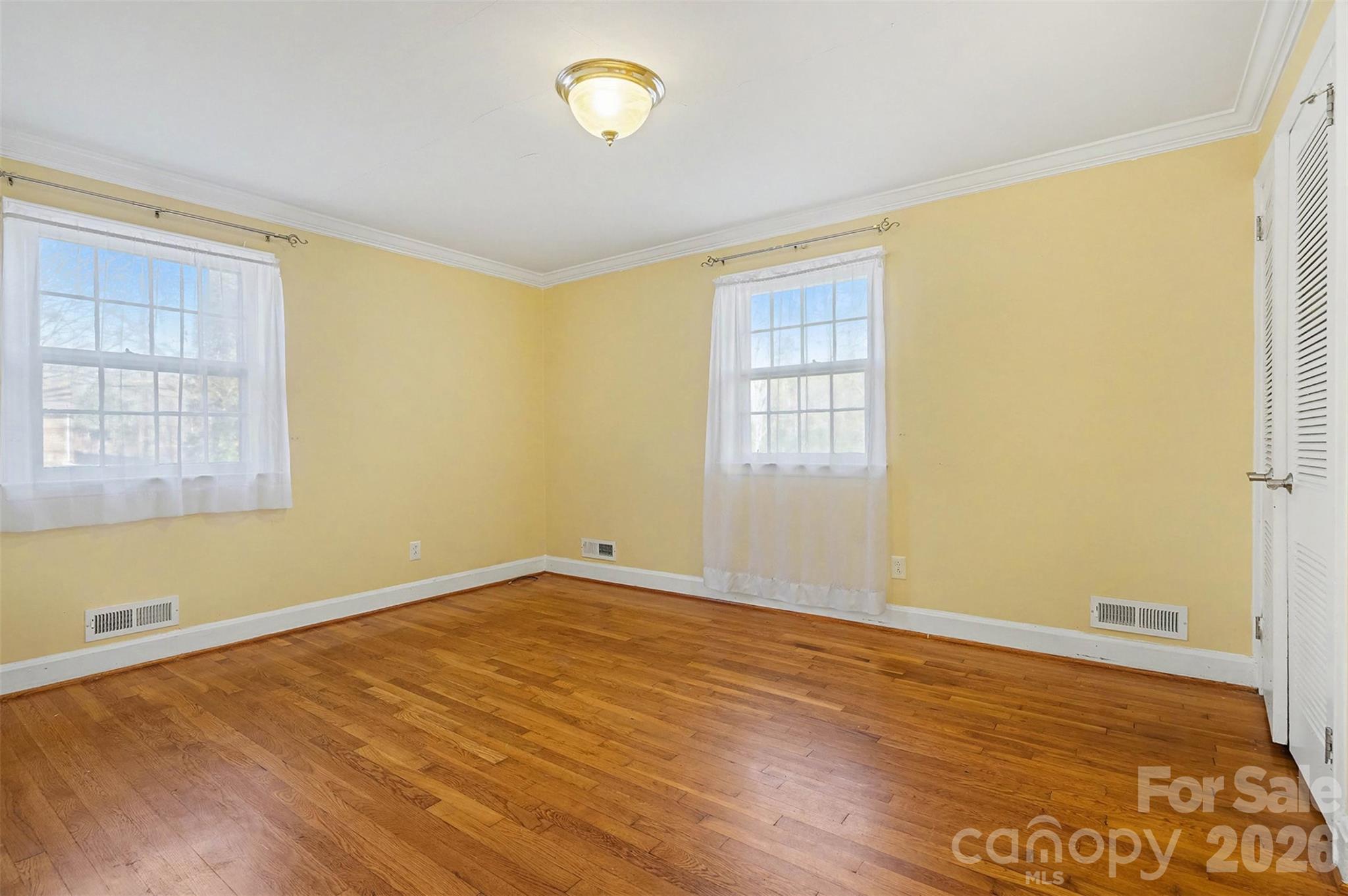 1215 Robinhood Circle Property Photo 17