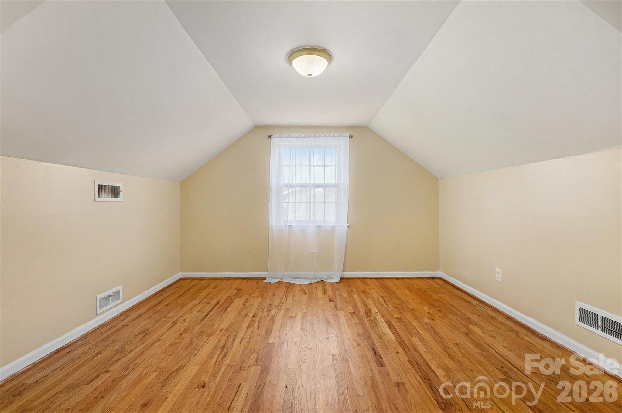 1215 Robinhood Circle Property Photo 22