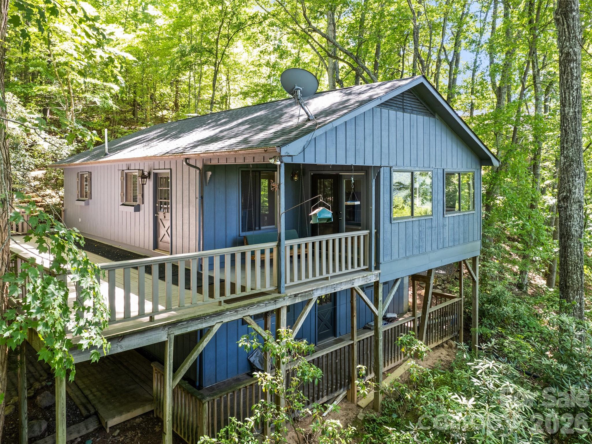 1392 Mount Chalet Road Property Photo 2