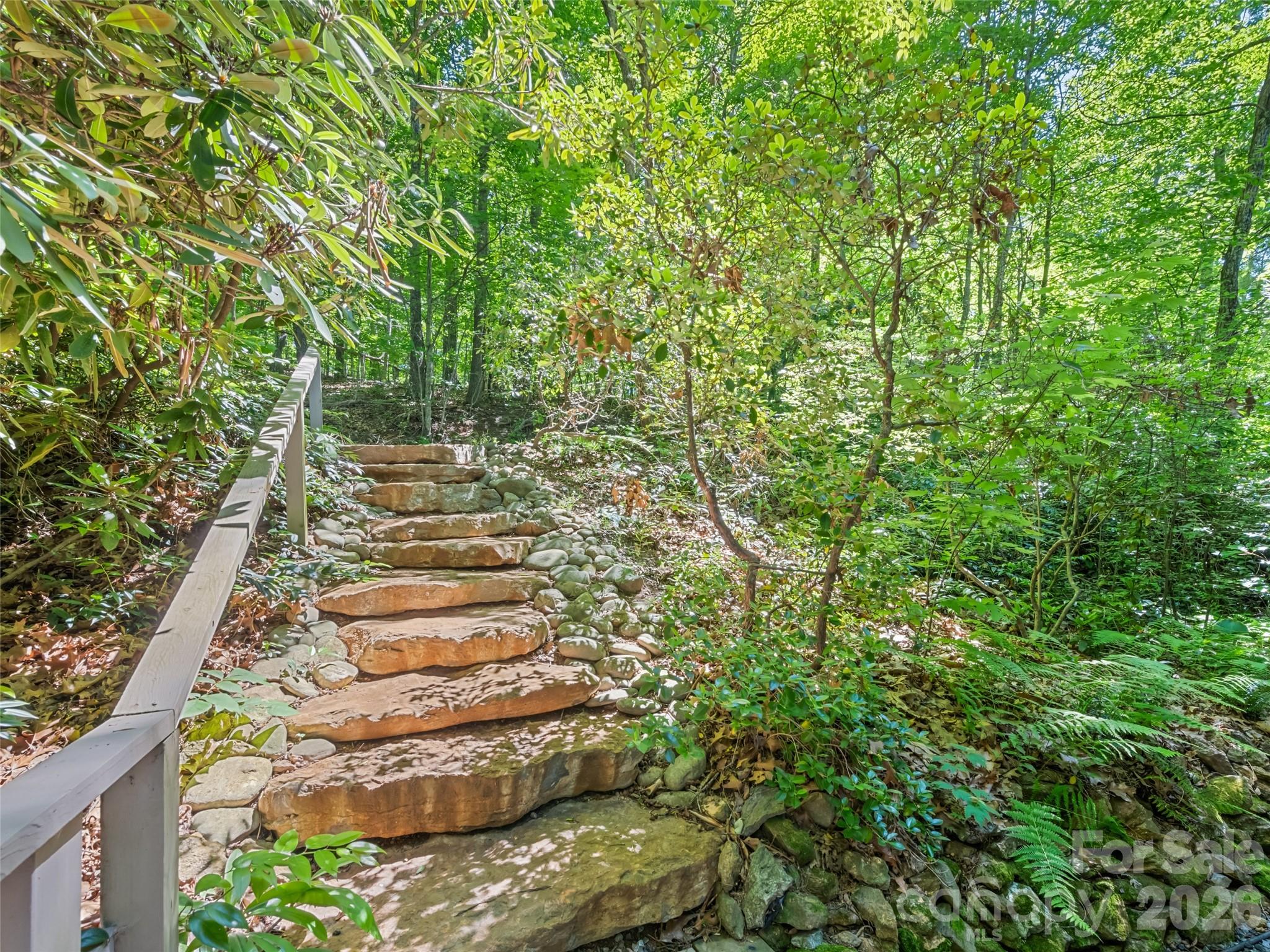 1392 Mount Chalet Road Property Photo 11