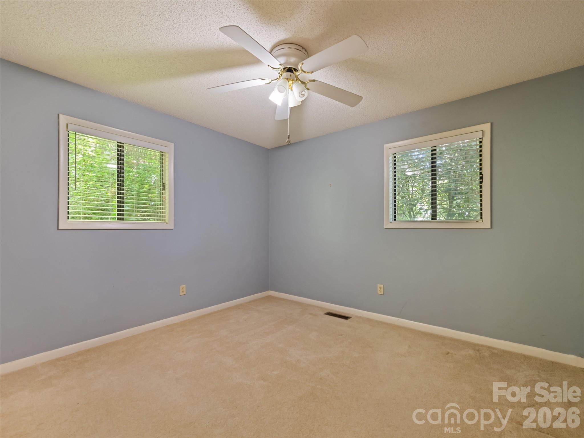 1392 Mount Chalet Road Property Photo 24