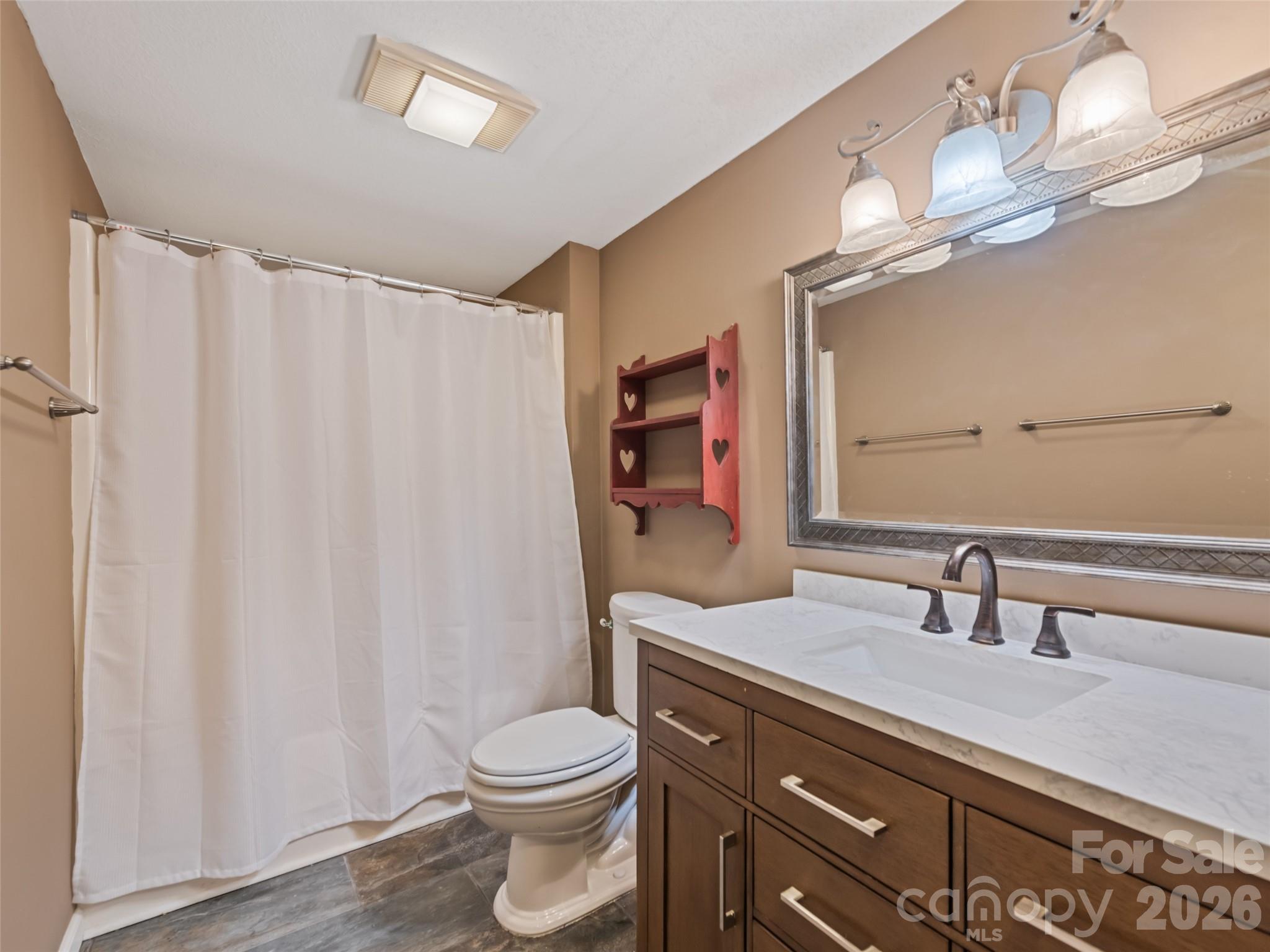 1392 Mount Chalet Road Property Photo 33