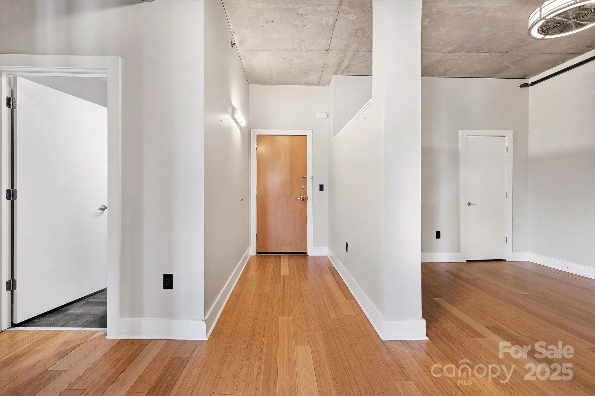 505 E Sixth Street 304 Property Photo 5