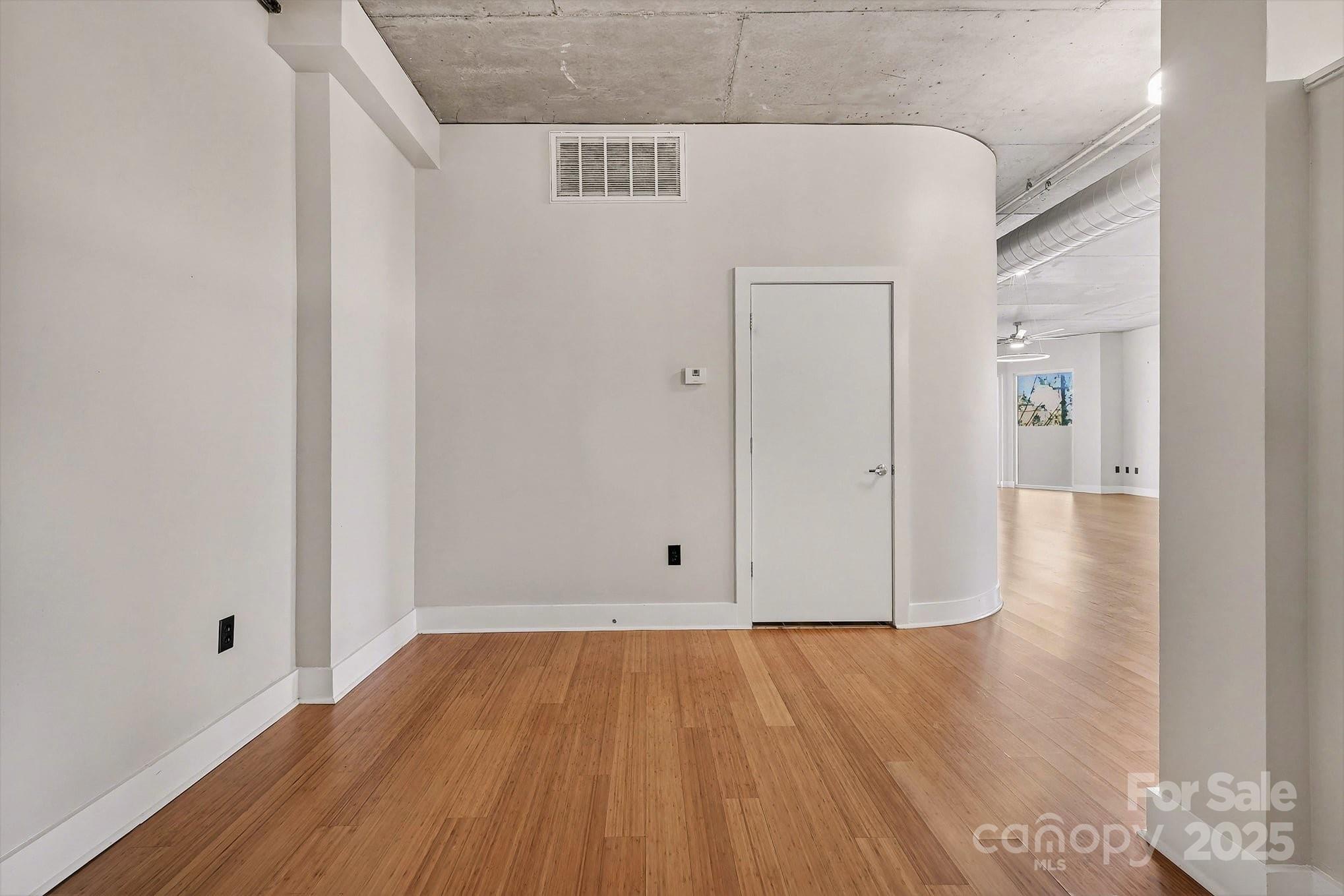 505 E Sixth Street 304 Property Photo 11