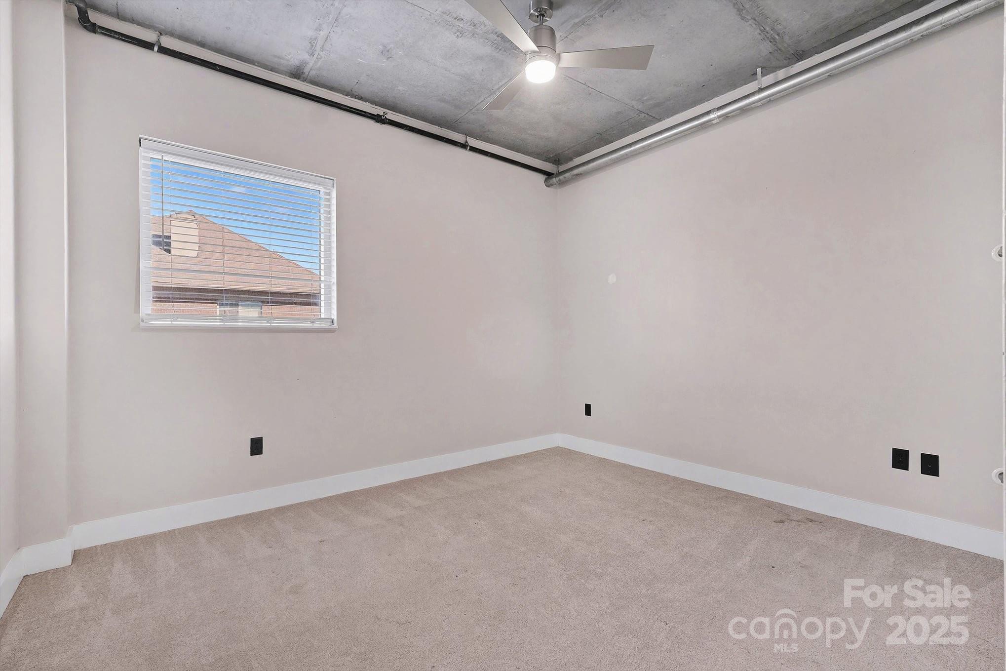 505 E Sixth Street 304 Property Photo 28