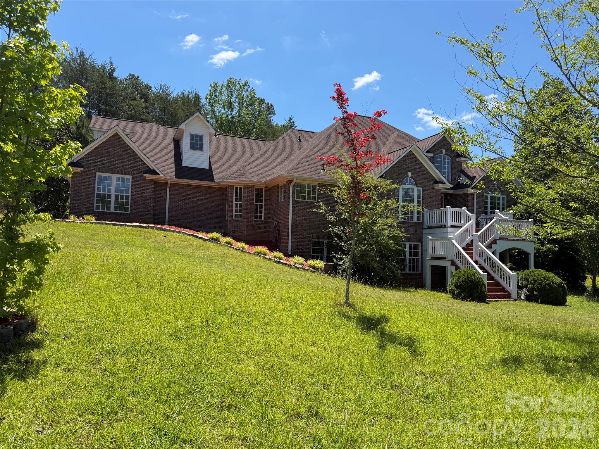 92 Rodaeo Drive Property Photo 2
