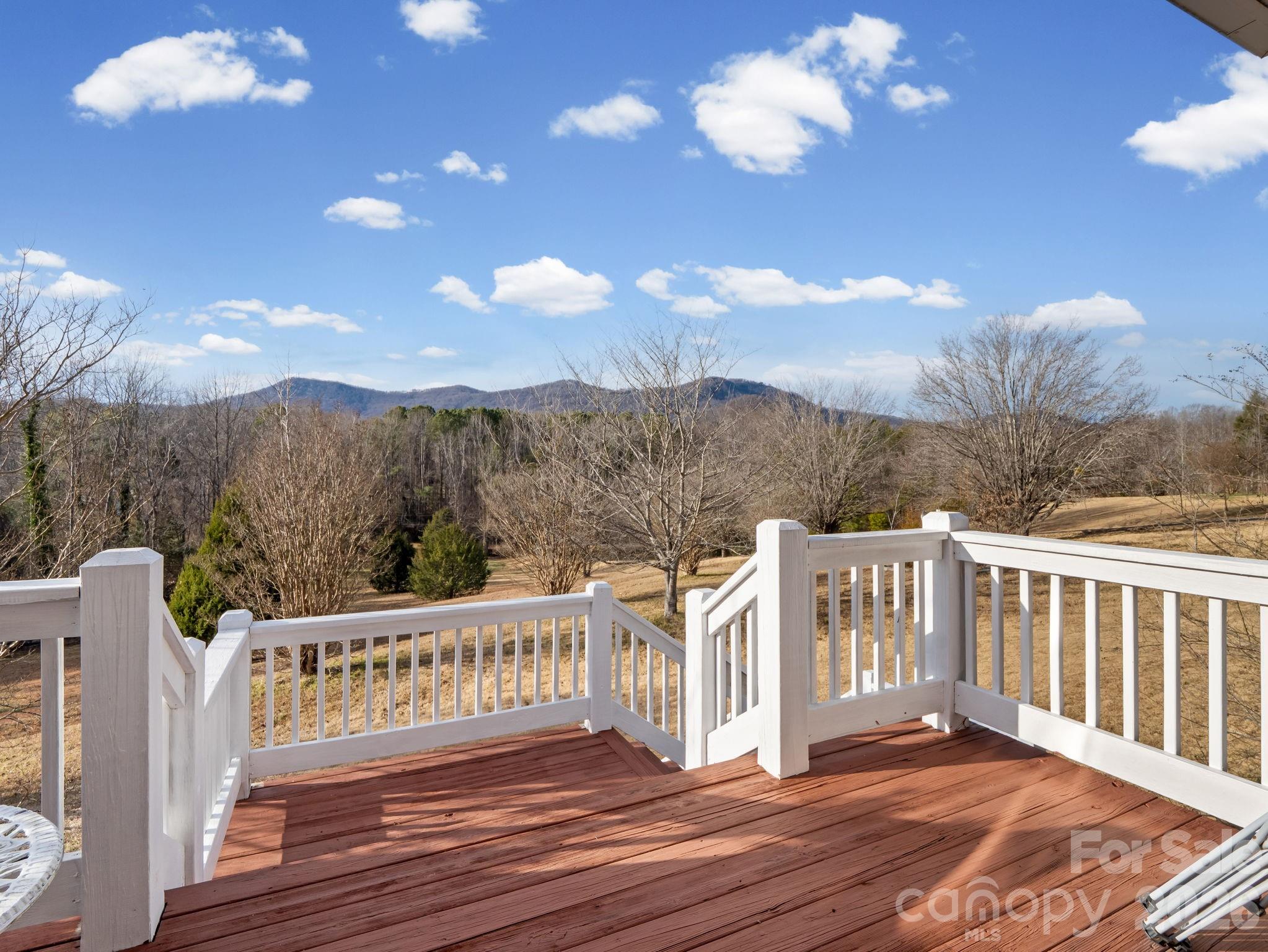 92 Rodaeo Drive Property Photo 6