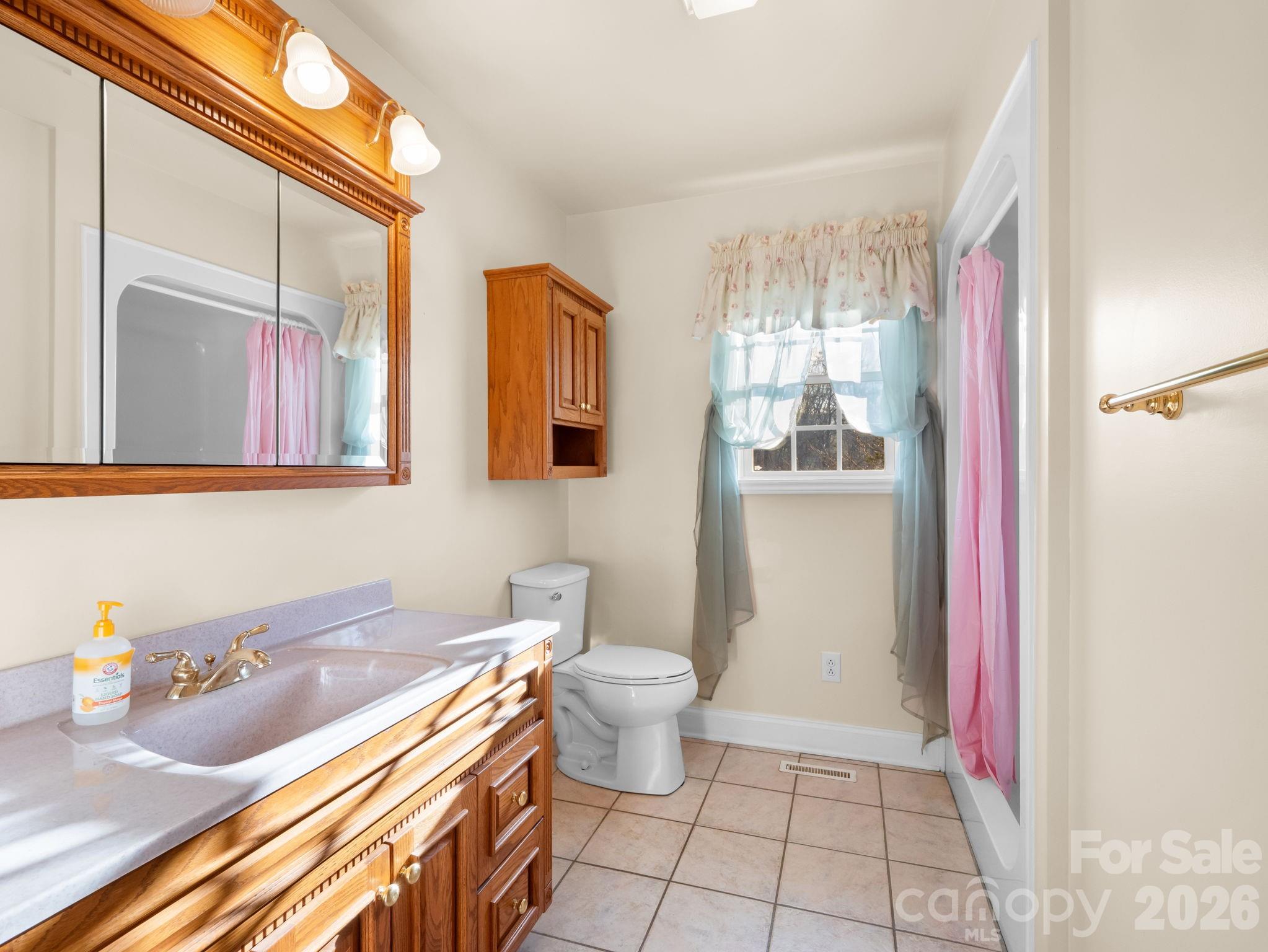 92 Rodaeo Drive Property Photo 12