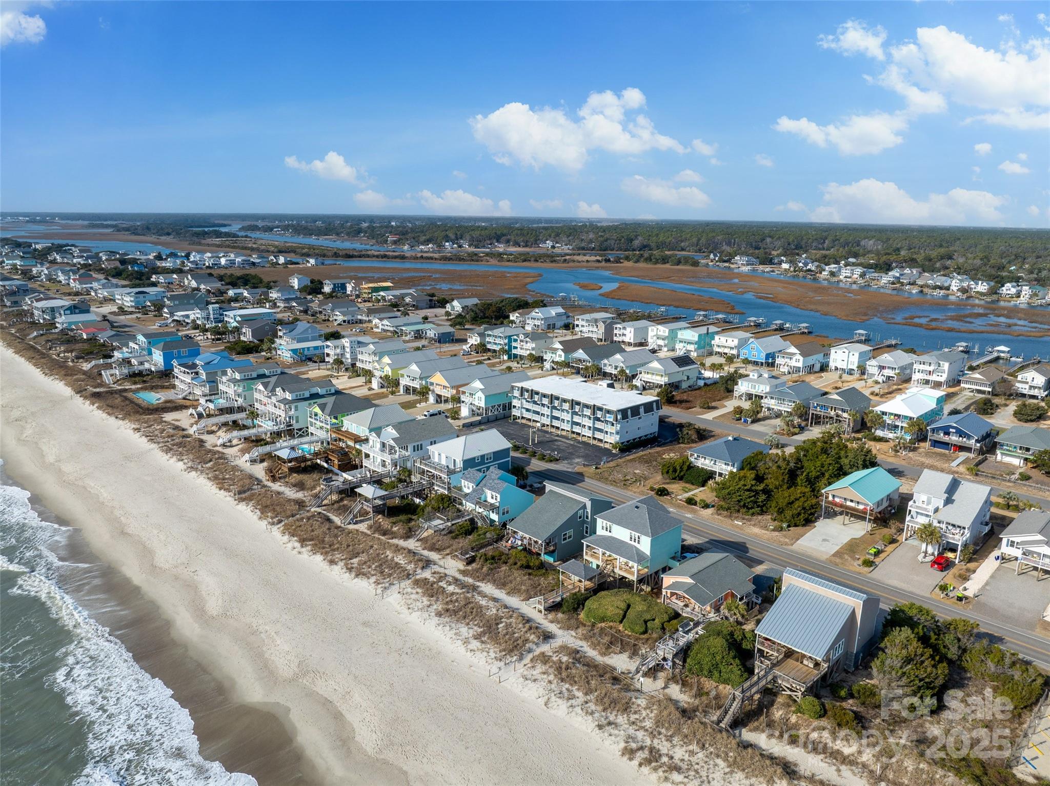 2714 W Beach Drive Property Photo 9