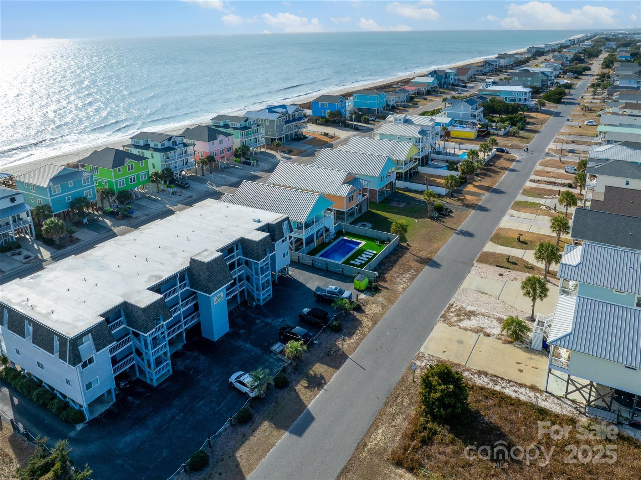 2714 W Beach Drive Property Photo 10