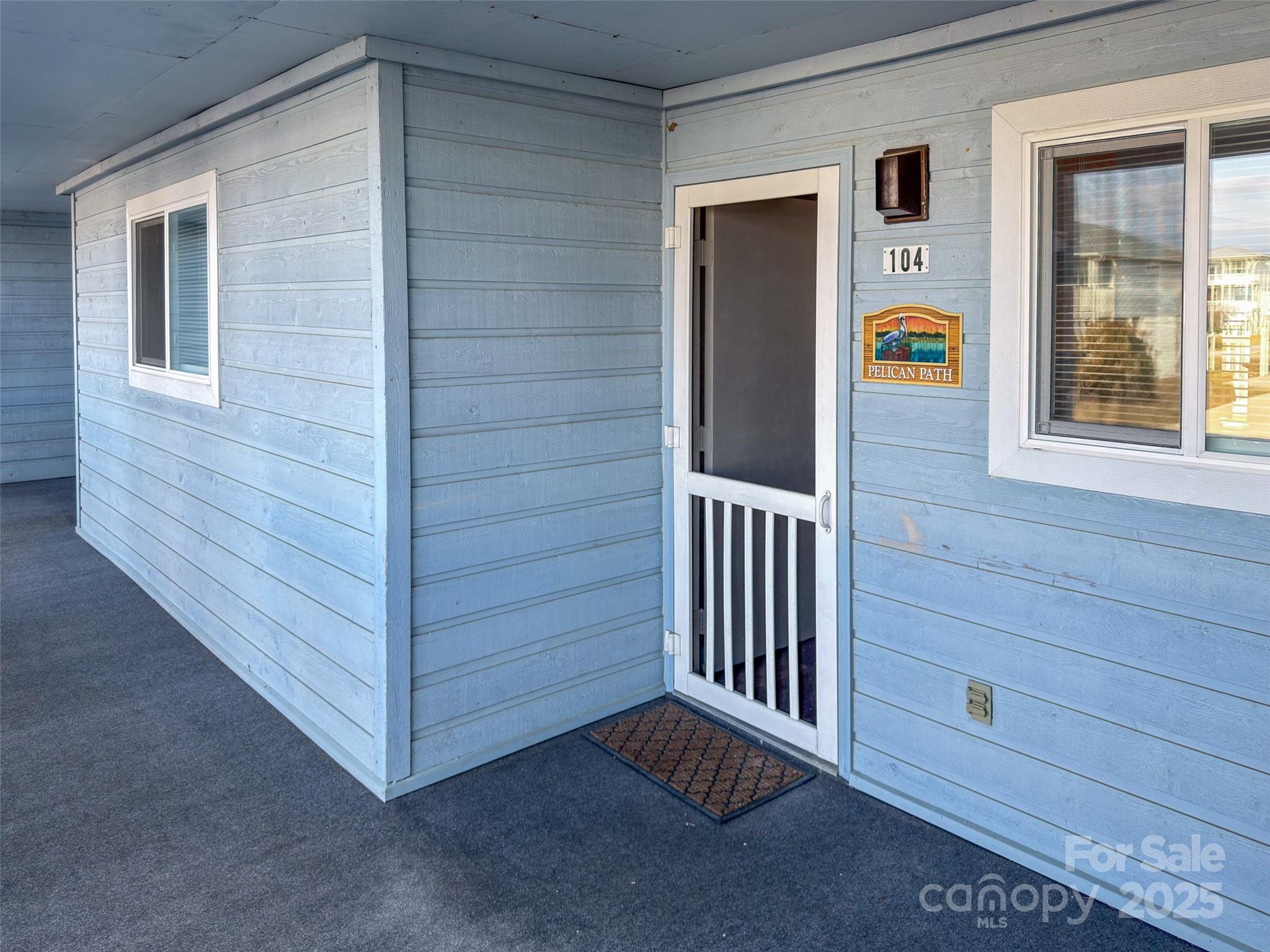 2714 W Beach Drive Property Photo 13