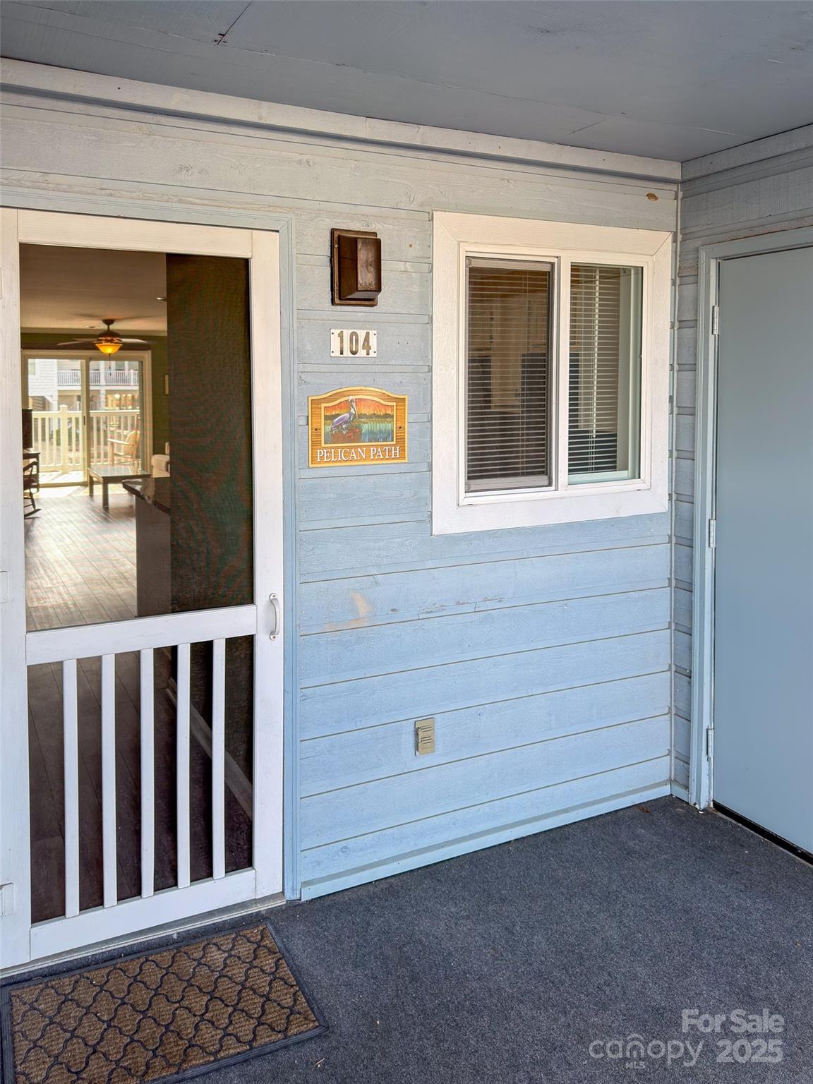2714 W Beach Drive Property Photo 14