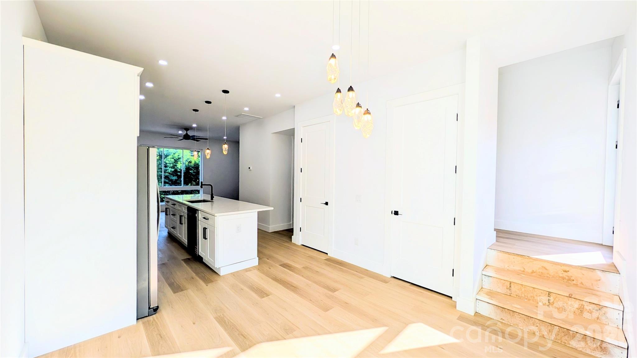 45 Richland Street Property Photo 10