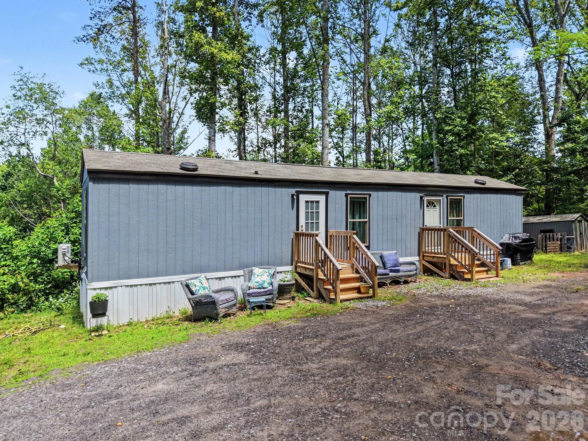 2828 E Pine Street Property Photo 5