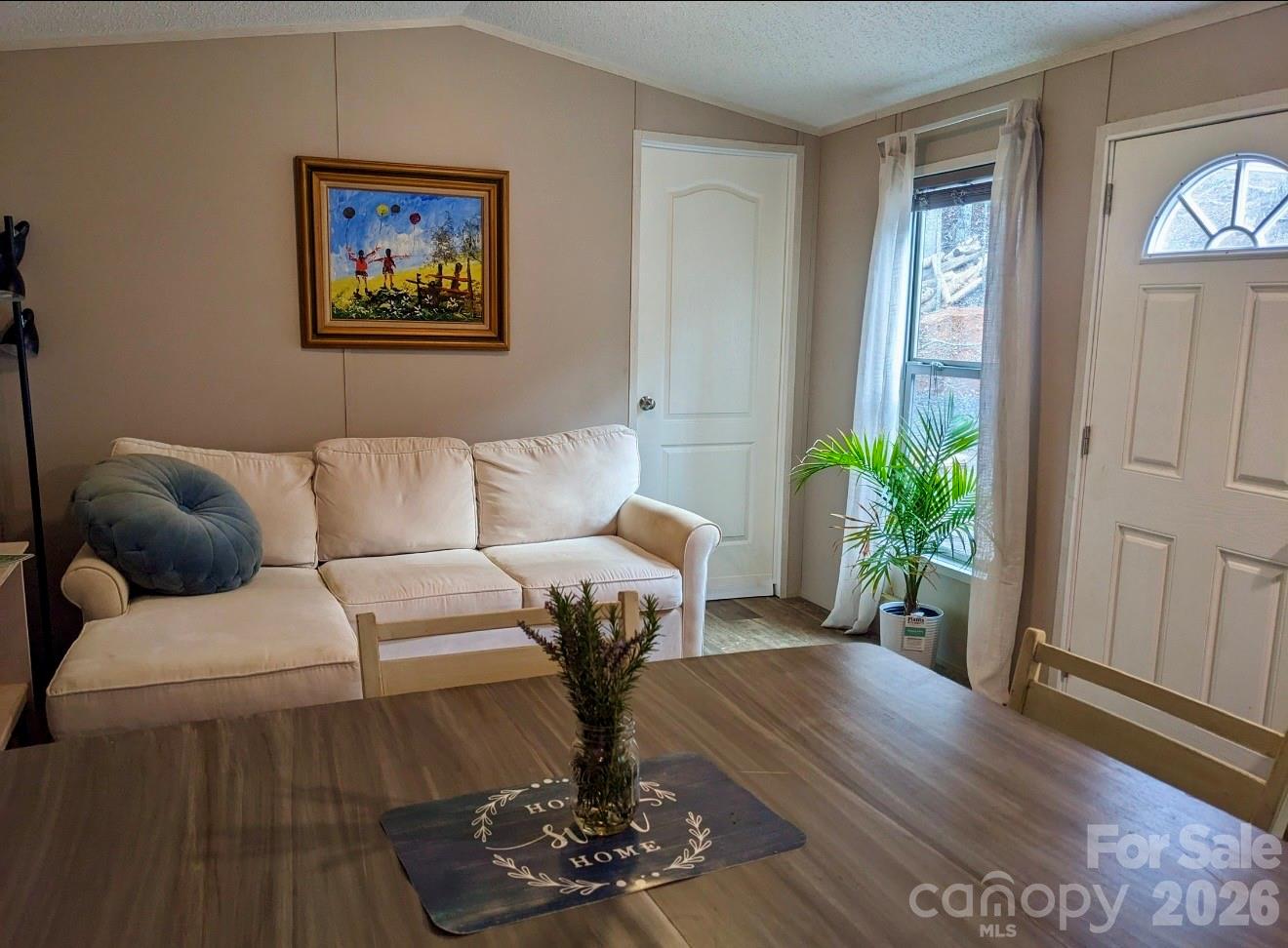 2828 E Pine Street Property Photo 18