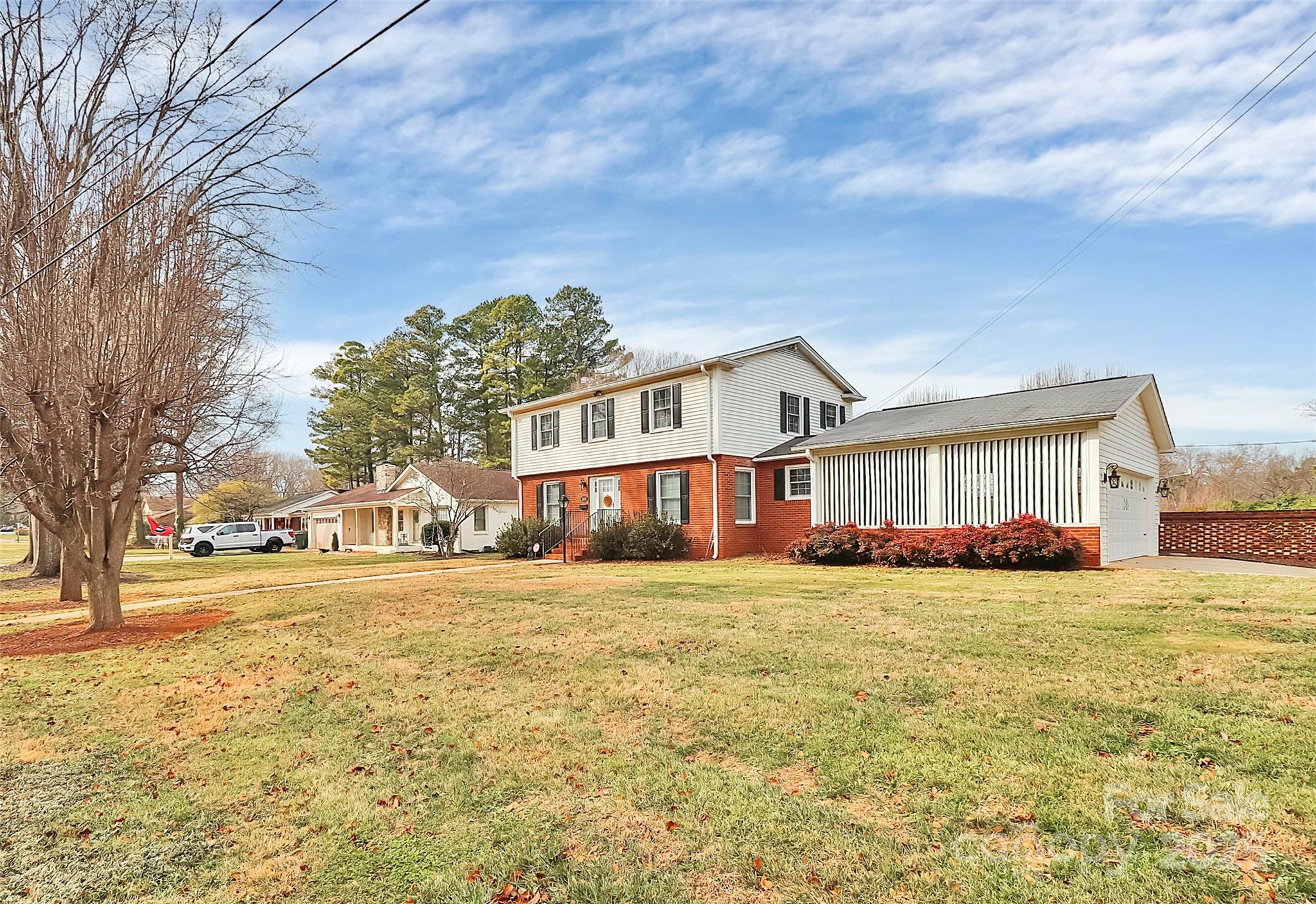 2468 Shaw Avenue Property Photo 4
