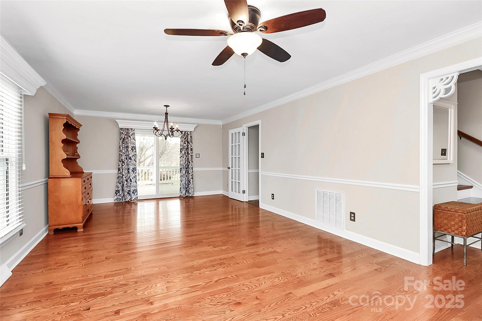 2468 Shaw Avenue Property Photo 7