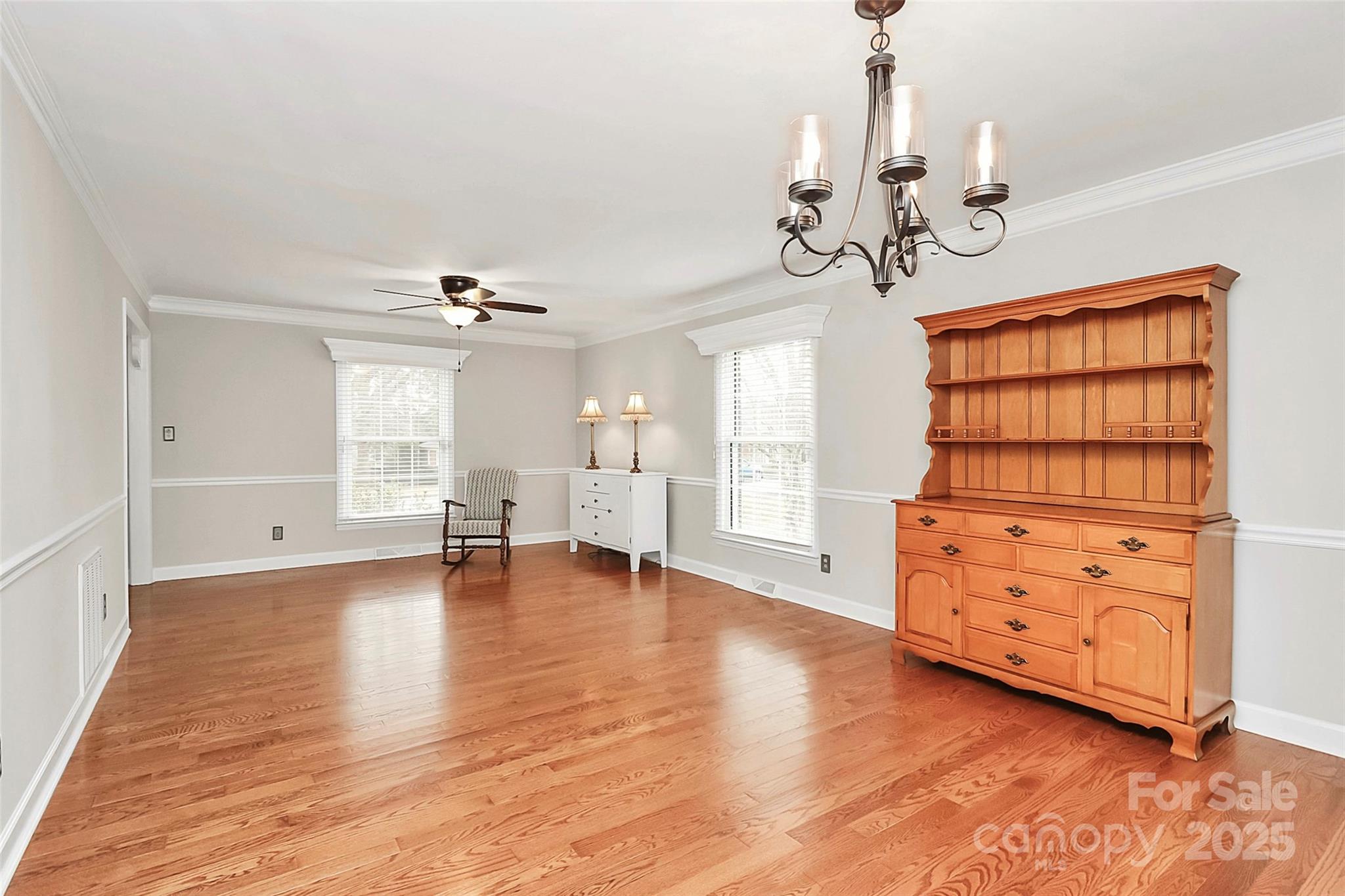 2468 Shaw Avenue Property Photo 10