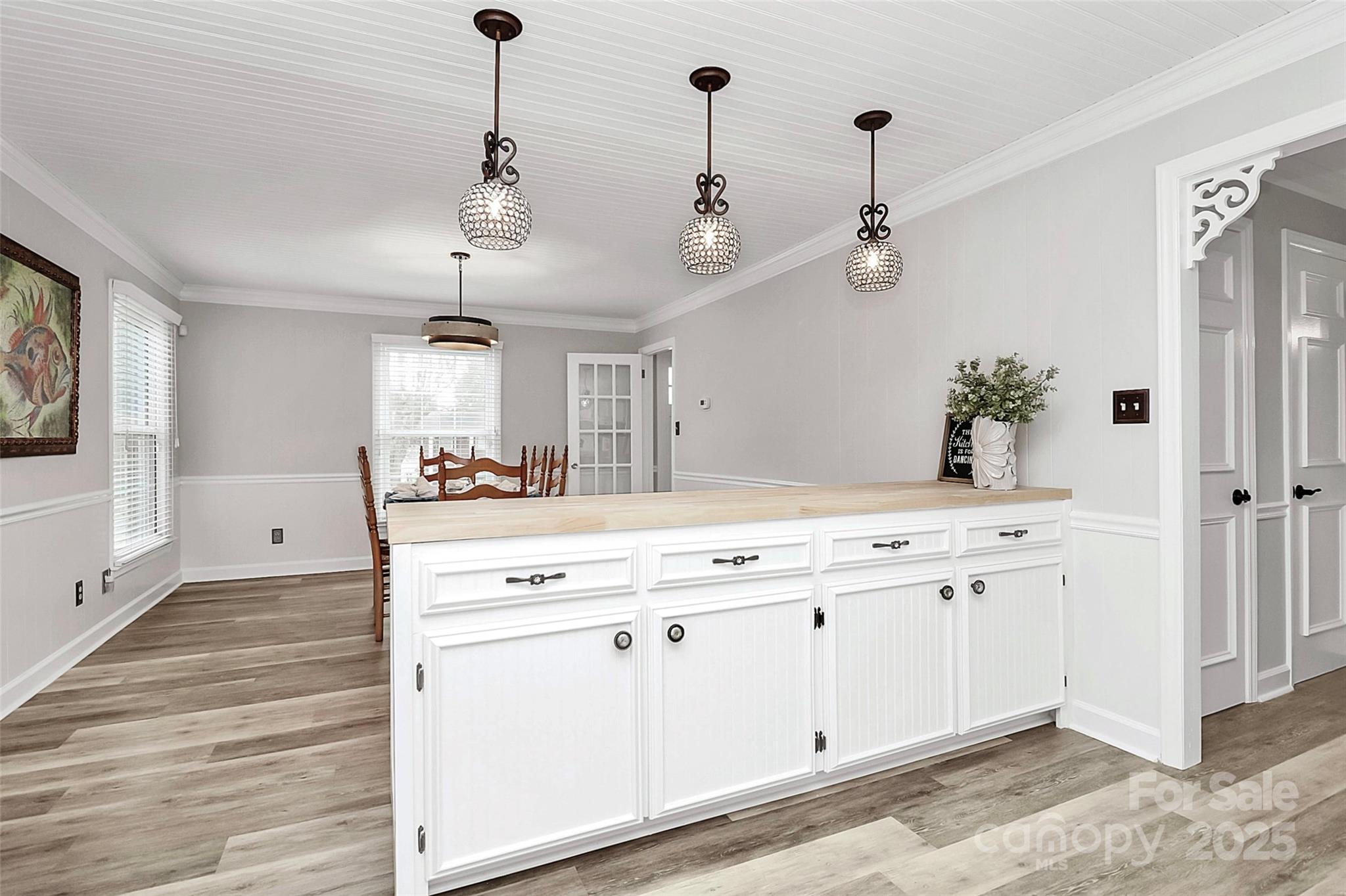 2468 Shaw Avenue Property Photo 15