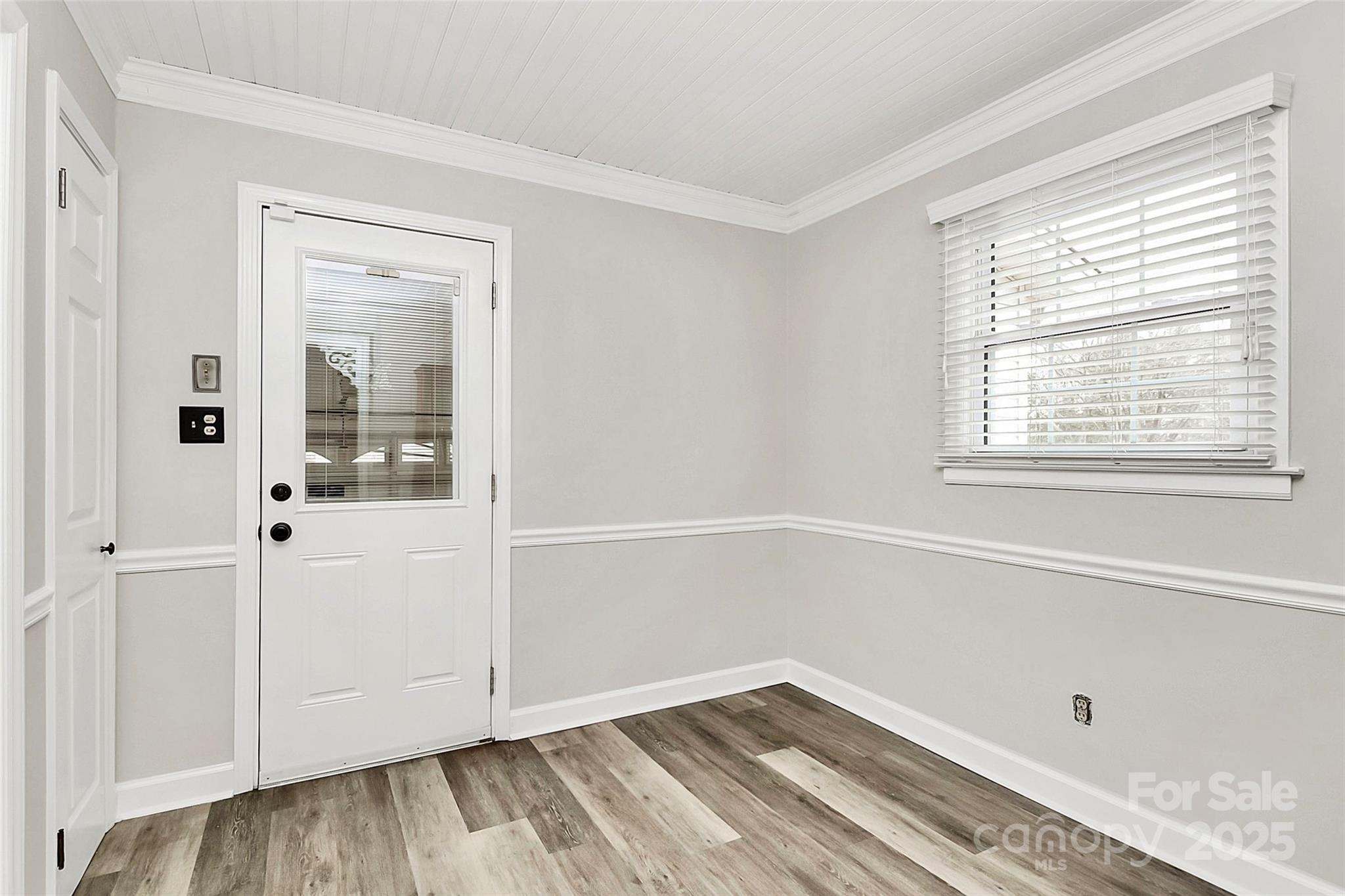 2468 Shaw Avenue Property Photo 21