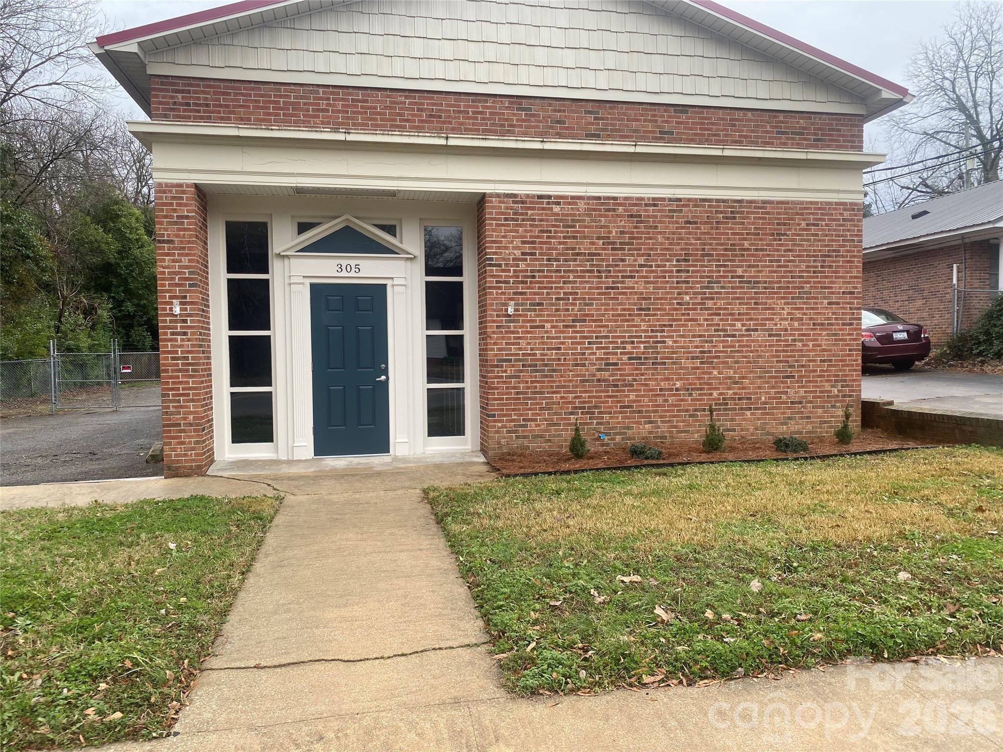 305 E Arch Street 36 Property Photo 1