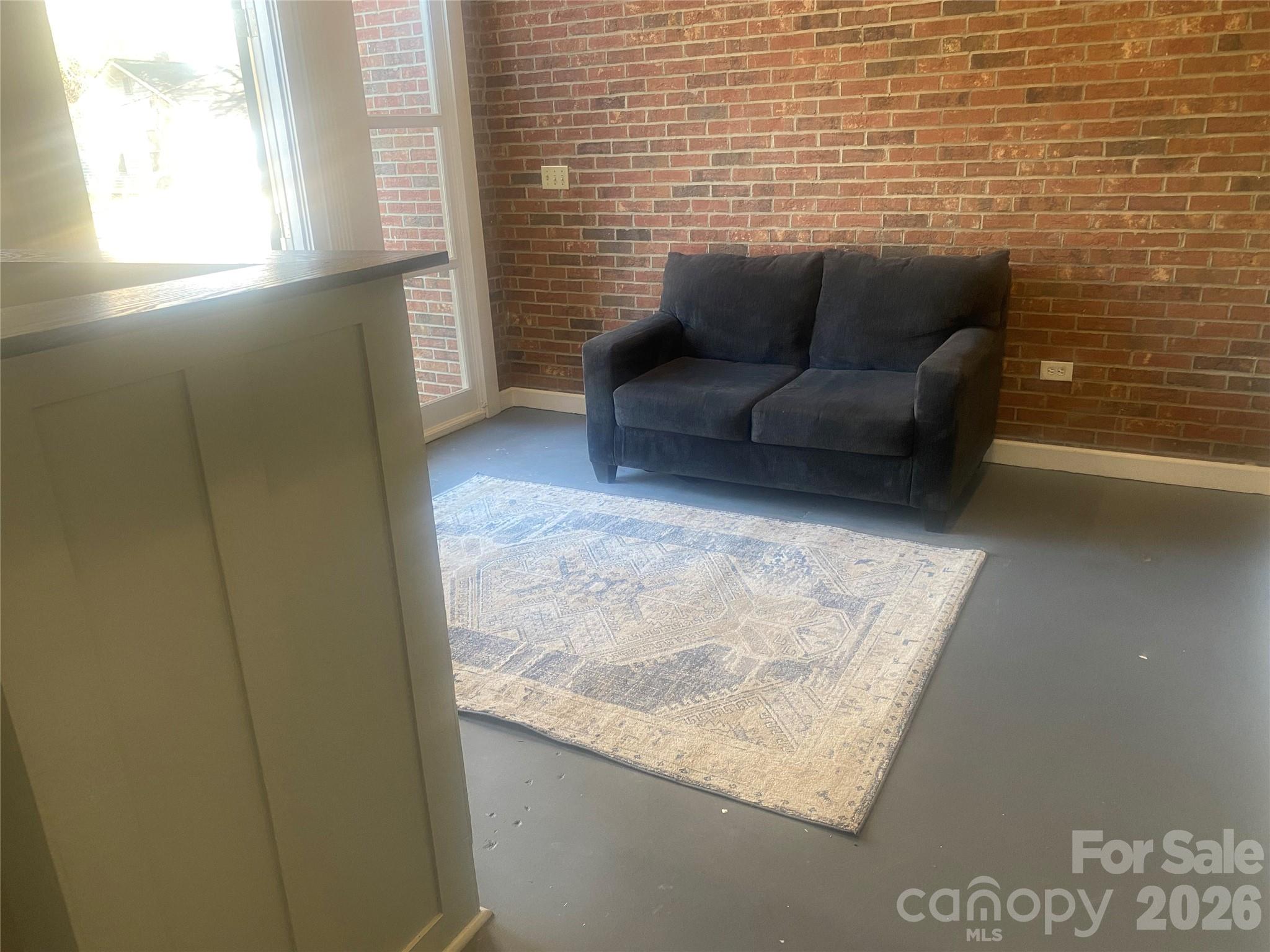 305 E Arch Street 36 Property Photo 4