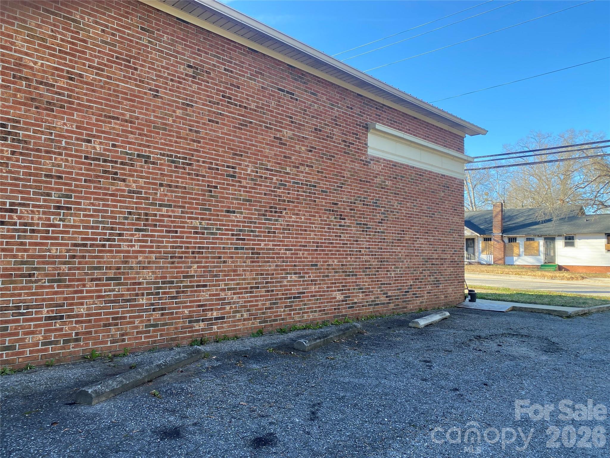 305 E Arch Street 36 Property Photo 11