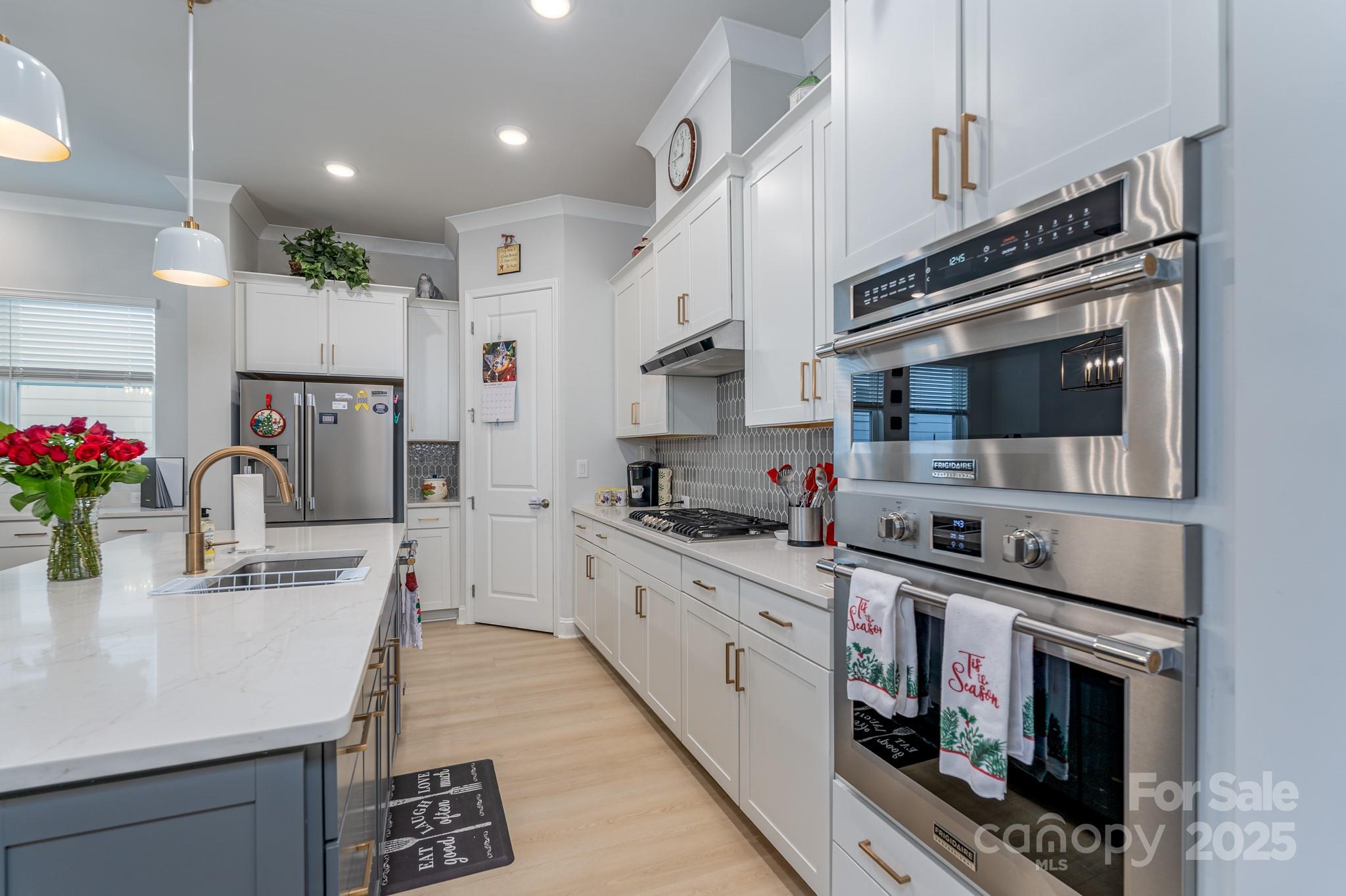 1038 Idyllic Lane Property Photo 12