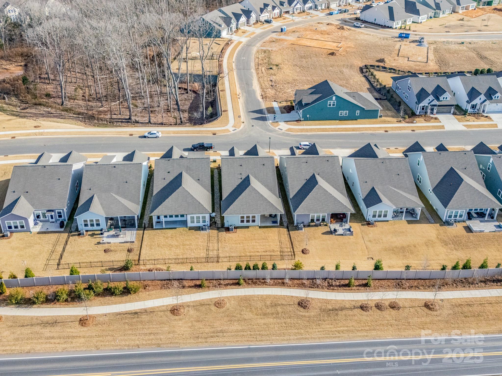 1038 Idyllic Lane Property Photo 32