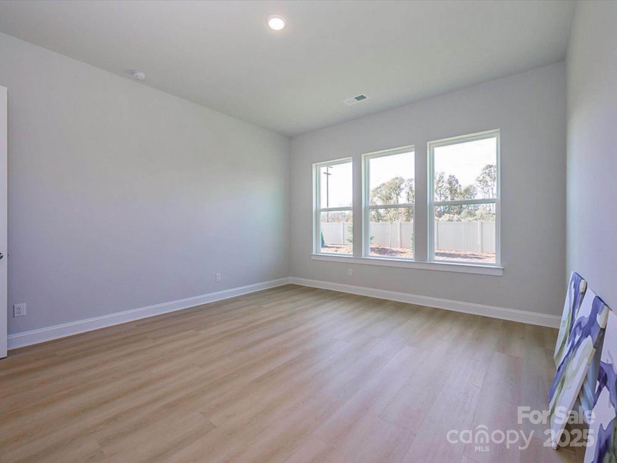 1038 Idyllic Lane Property Photo 36