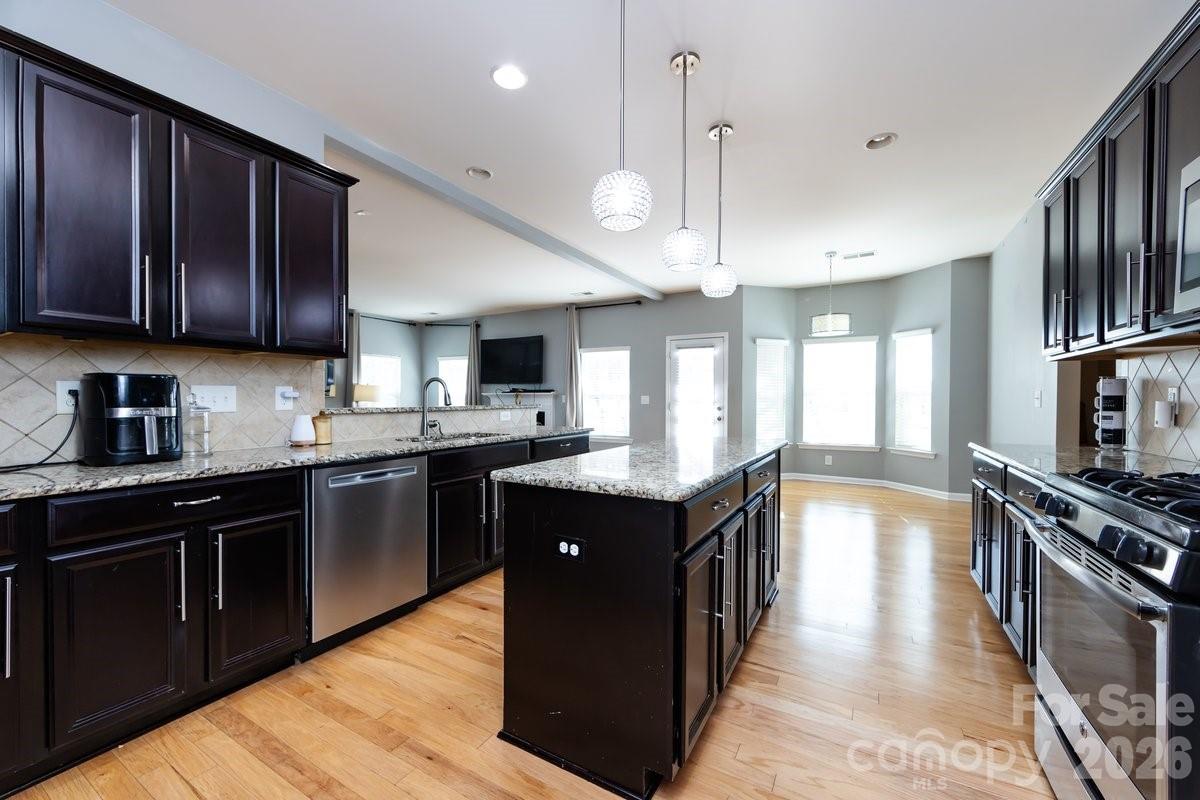 8931 Happiness Road Property Photo 9