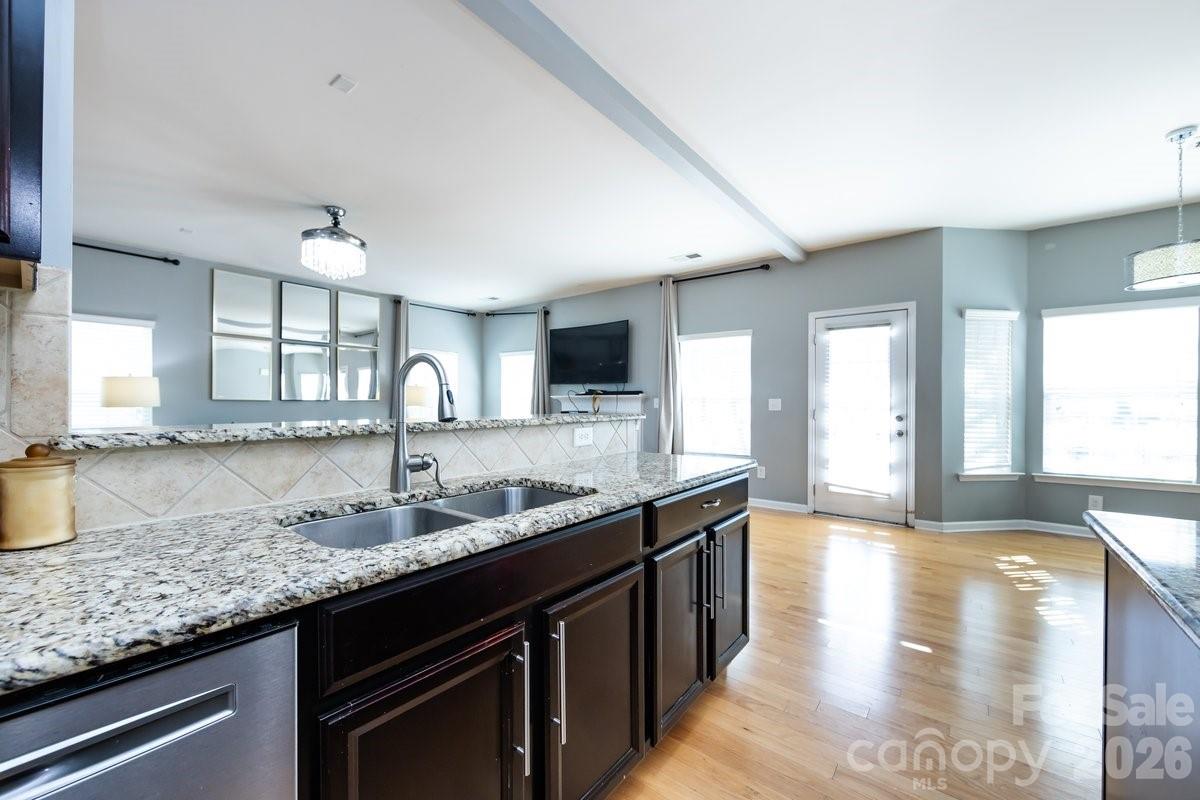 8931 Happiness Road Property Photo 10
