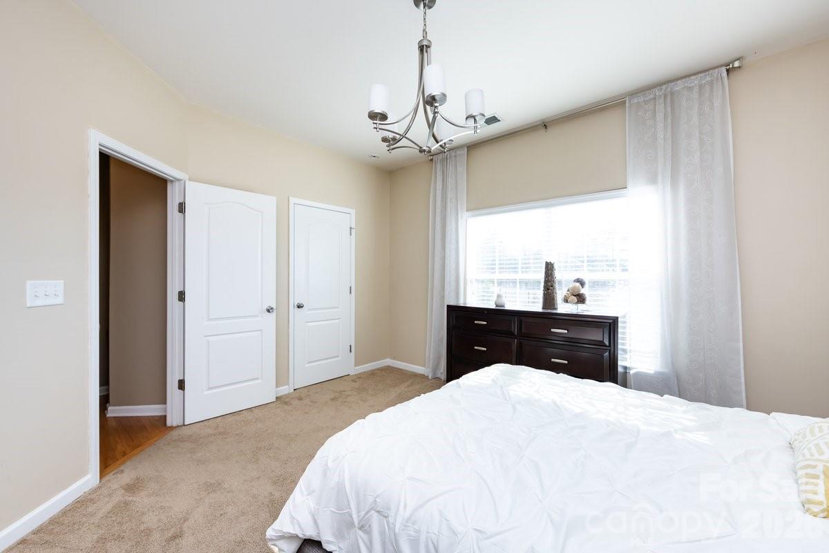 8931 Happiness Road Property Photo 14