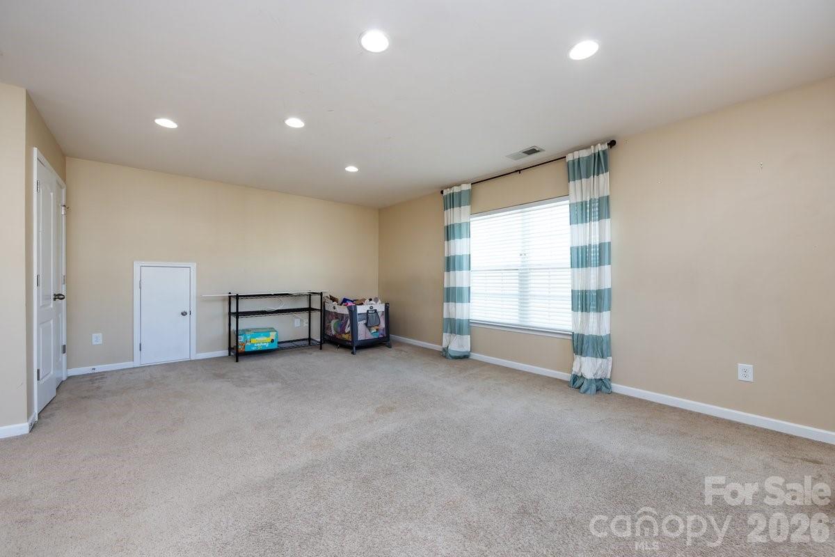 8931 Happiness Road Property Photo 25