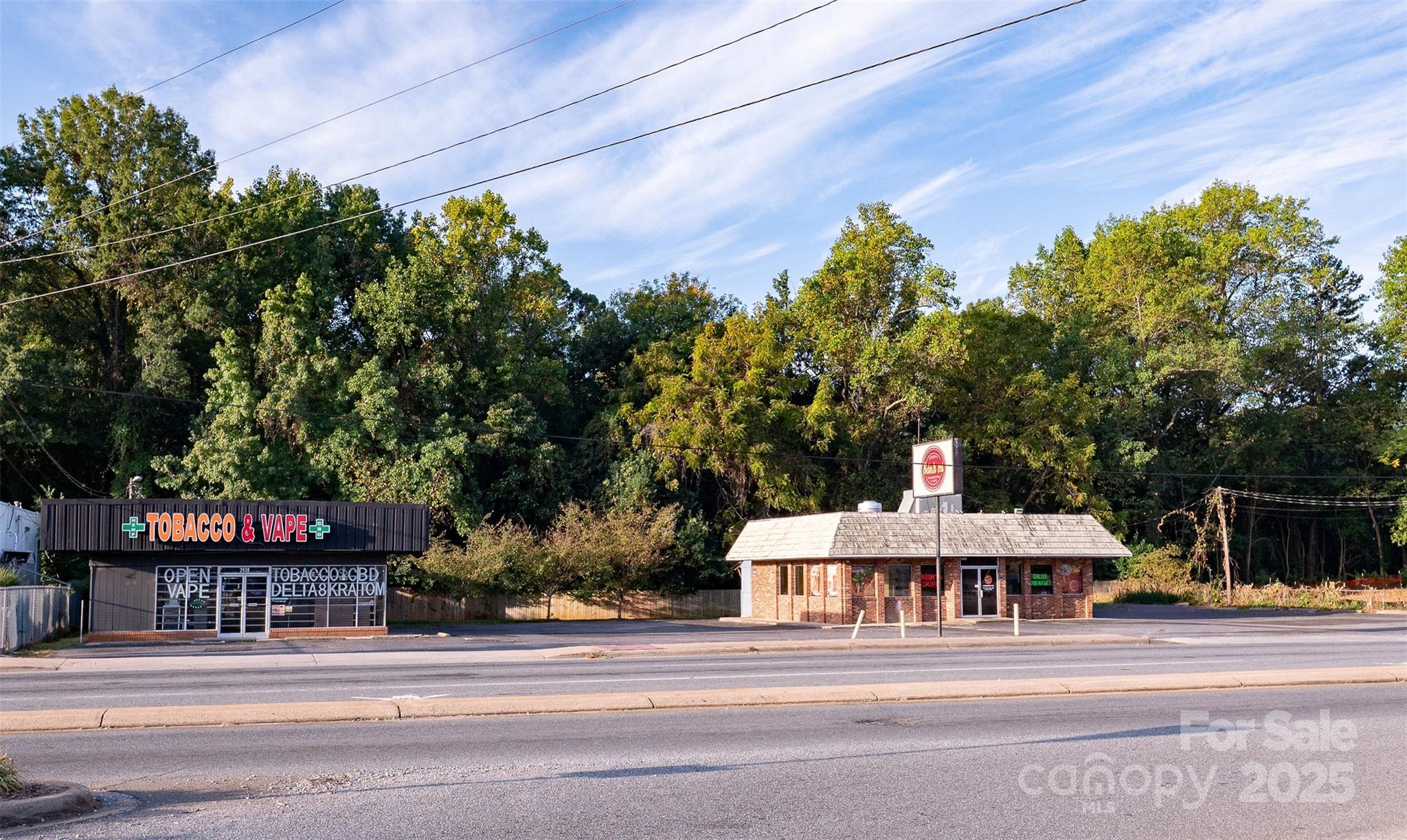 2934 & 2938 Shamrock Drive Property Photo 1