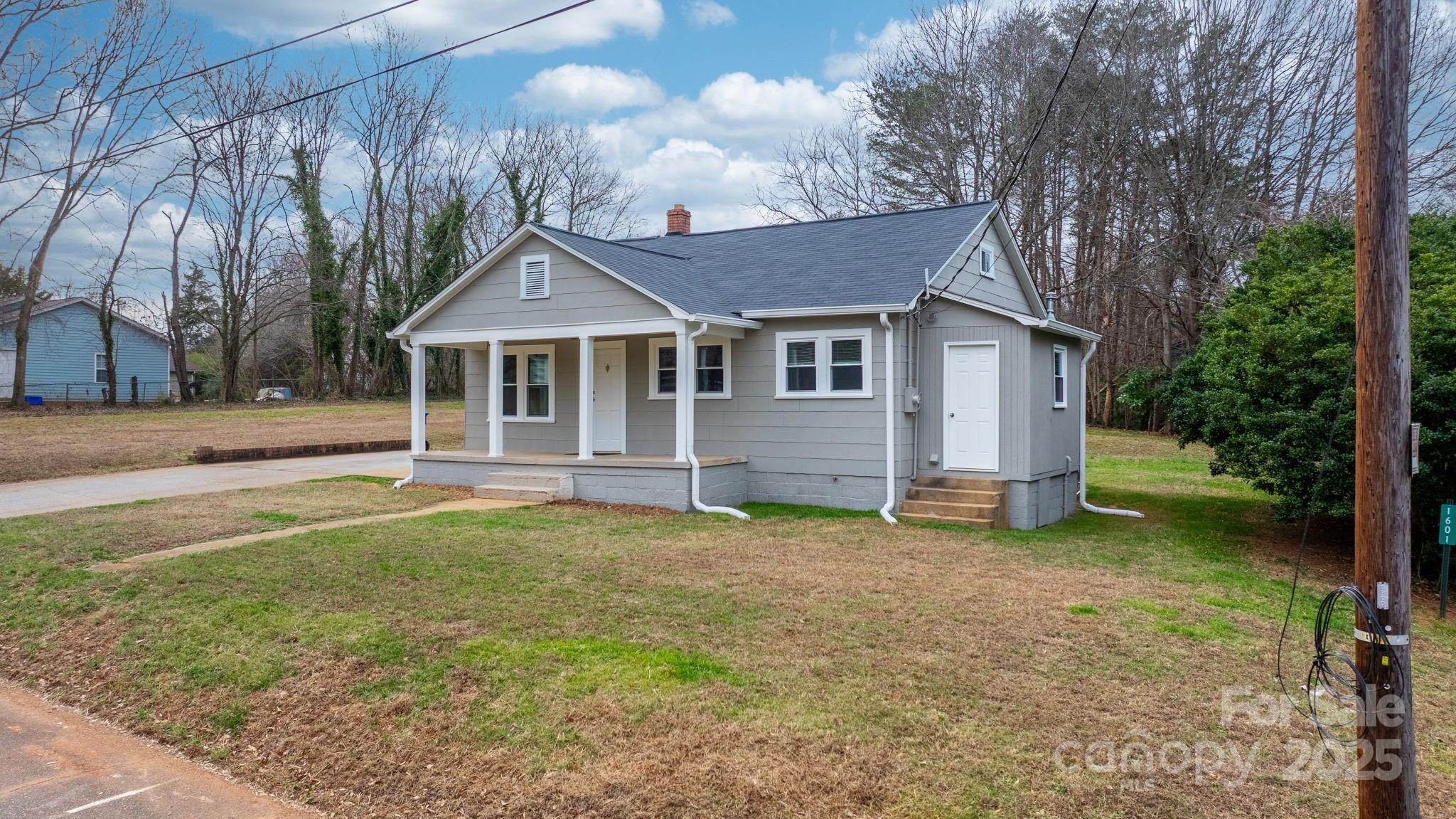 1529 4th Street Property Photo 5