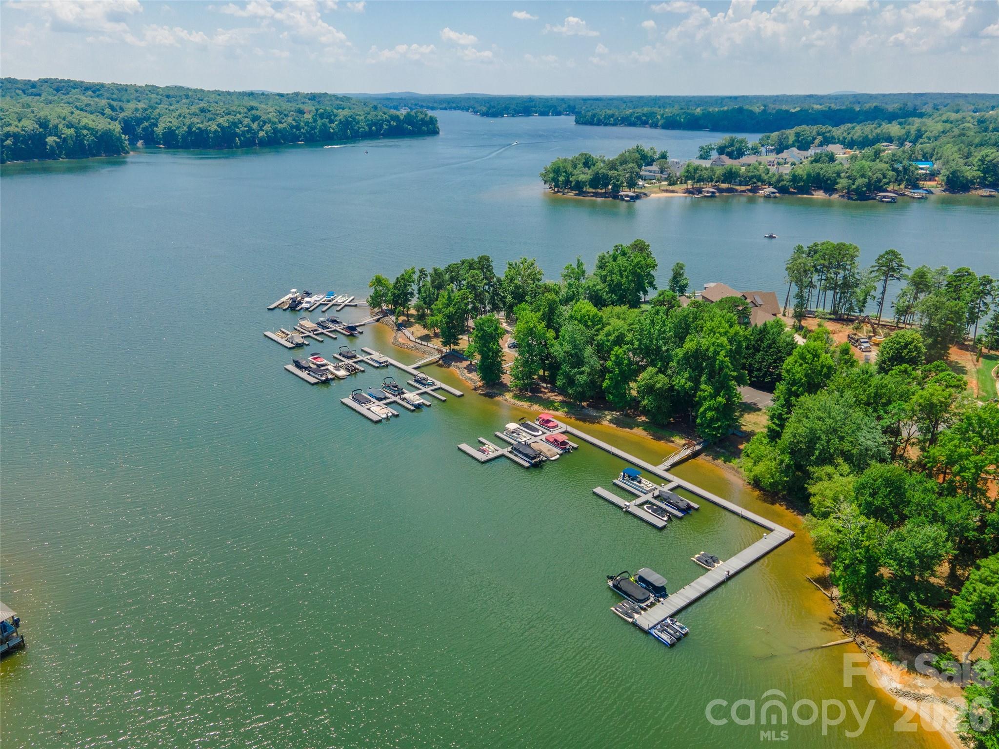 2021 Gladelynn Court Property Photo 9
