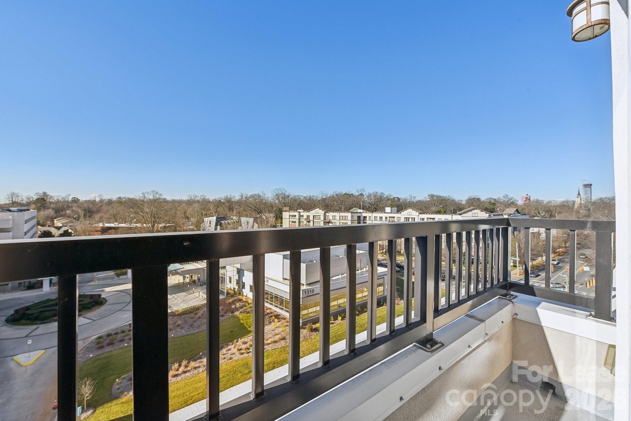 905 Kenilworth Avenue A4a Property Photo 11